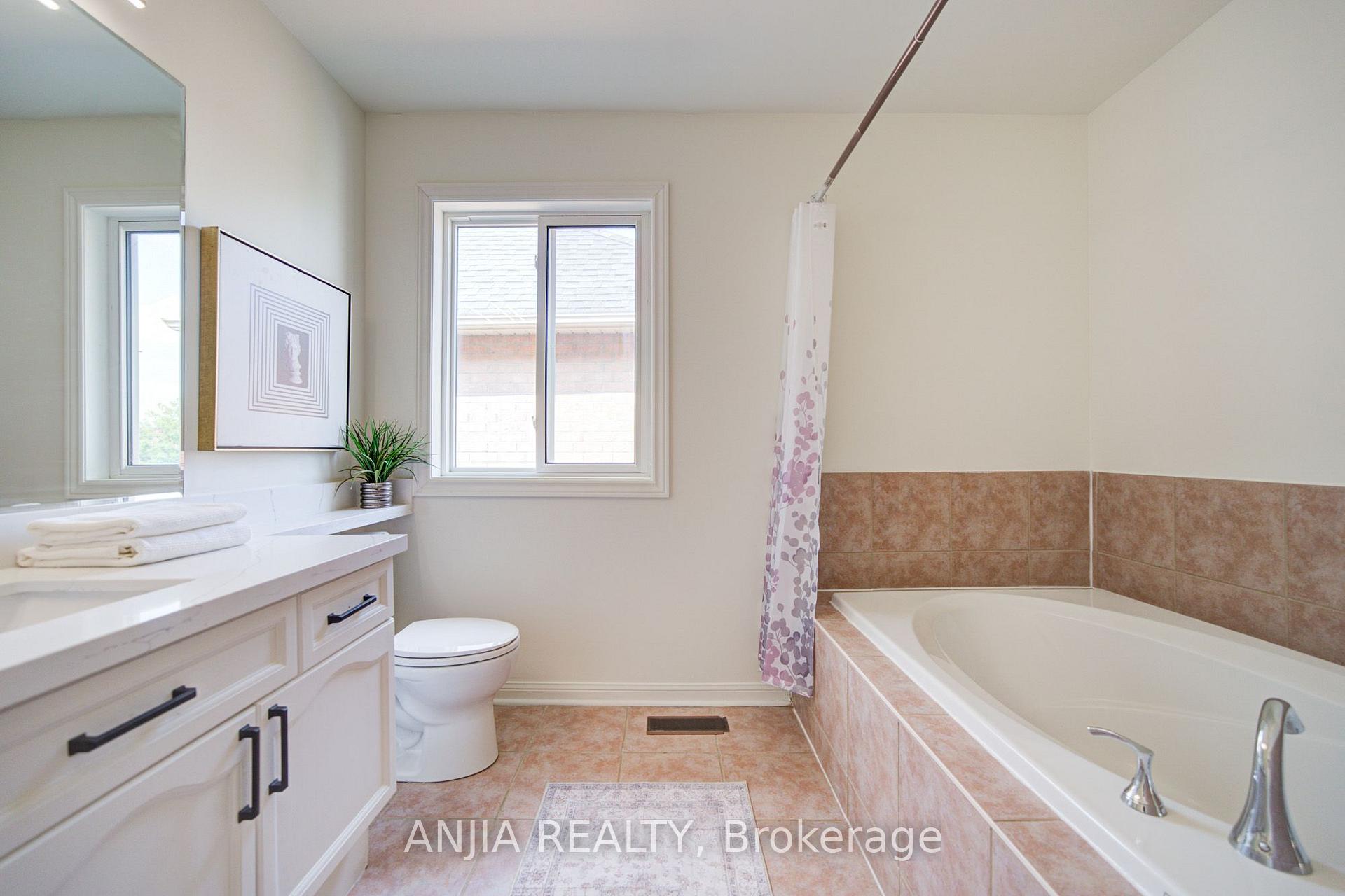 Photo 32 of 16 Staynor Crescent, Markham, Wismer — HOMEH