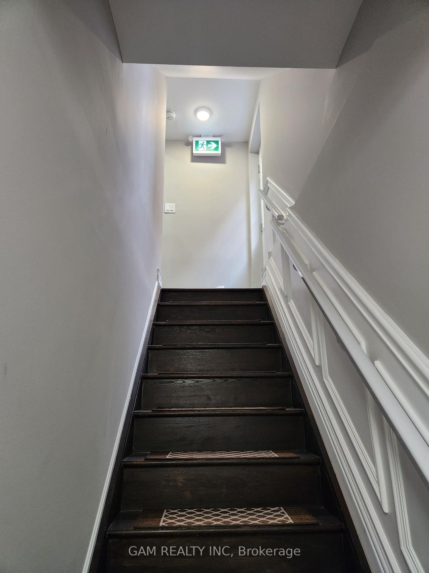 Photo 11 of Unit lower, 18 Provost Trail, Brampton, Bram West — HOMEH