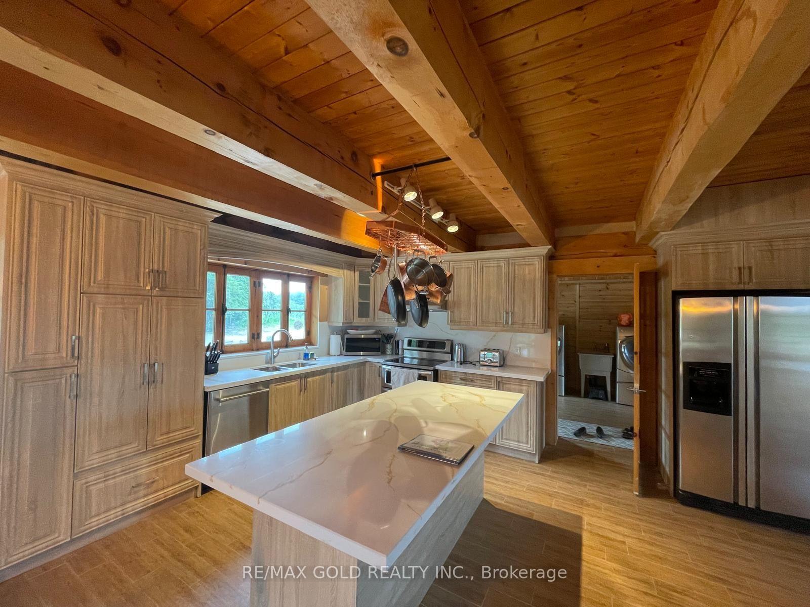 Photo 8 of 7815 15th Side Road, King, Schomberg — HOMEH
