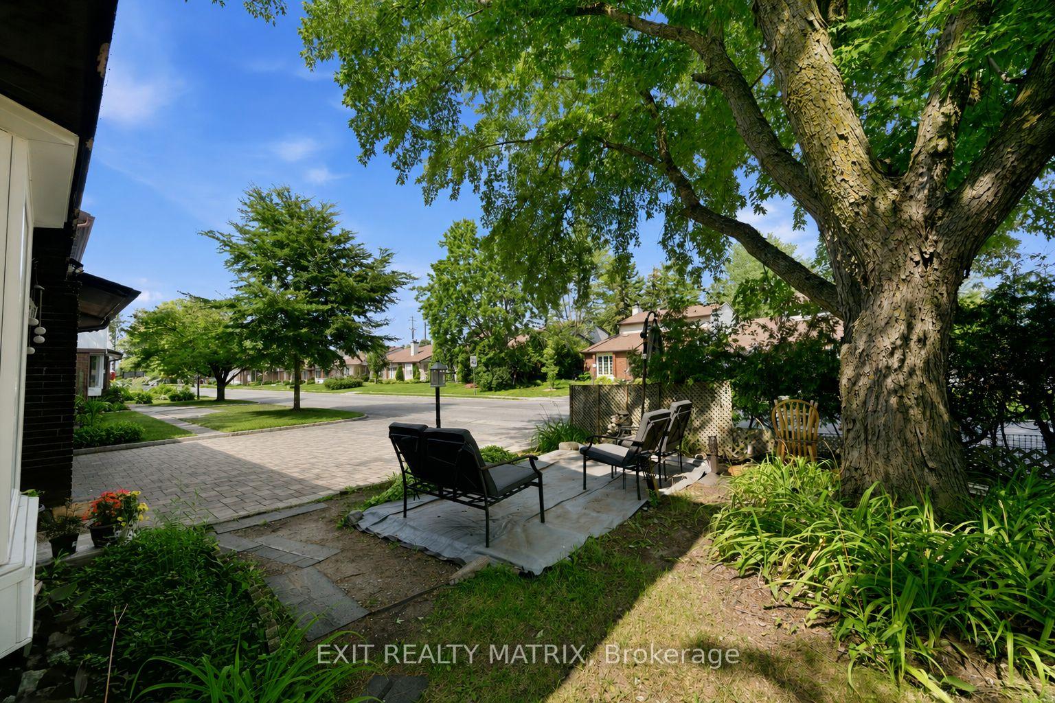 Photo 4 of 2 Ventnor Way, Ottawa, Barrhaven - Pheasant Run — HOMEH