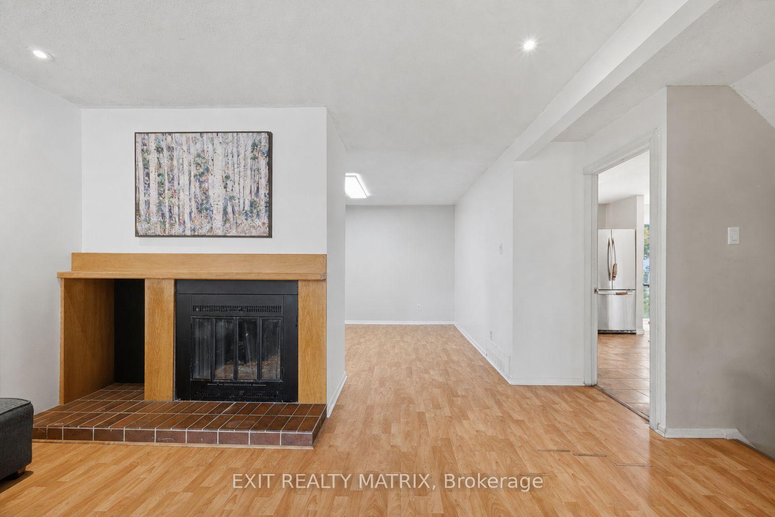 Photo 7 of 2 Ventnor Way, Ottawa, Barrhaven - Pheasant Run — HOMEH