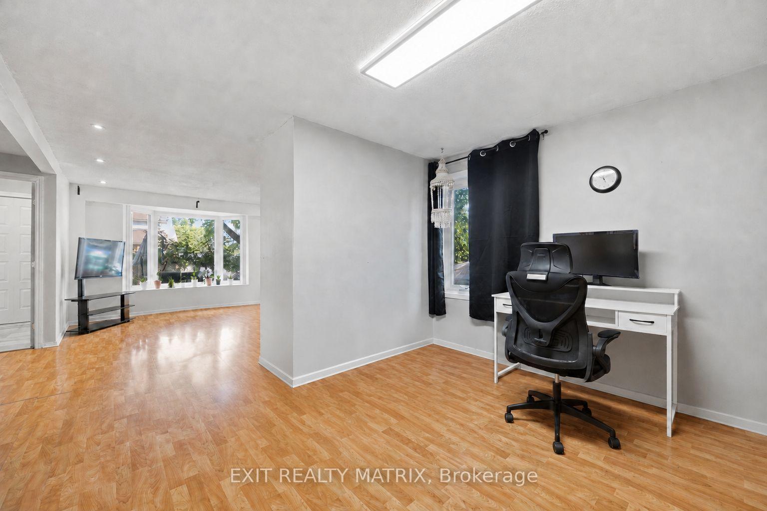 Photo 9 of 2 Ventnor Way, Ottawa, Barrhaven - Pheasant Run — HOMEH