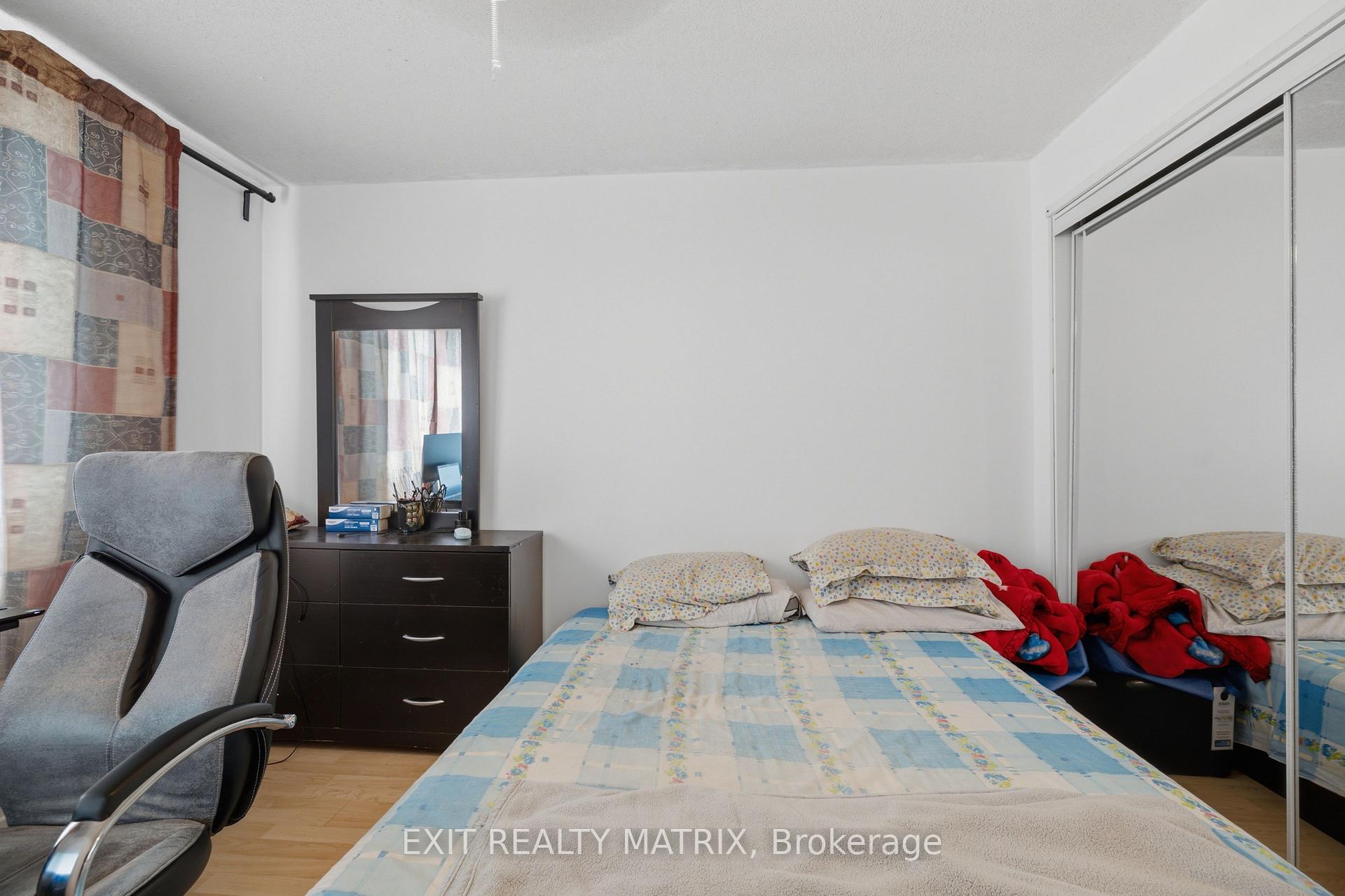 Photo 23 of 2 Ventnor Way, Ottawa, Barrhaven - Pheasant Run — HOMEH
