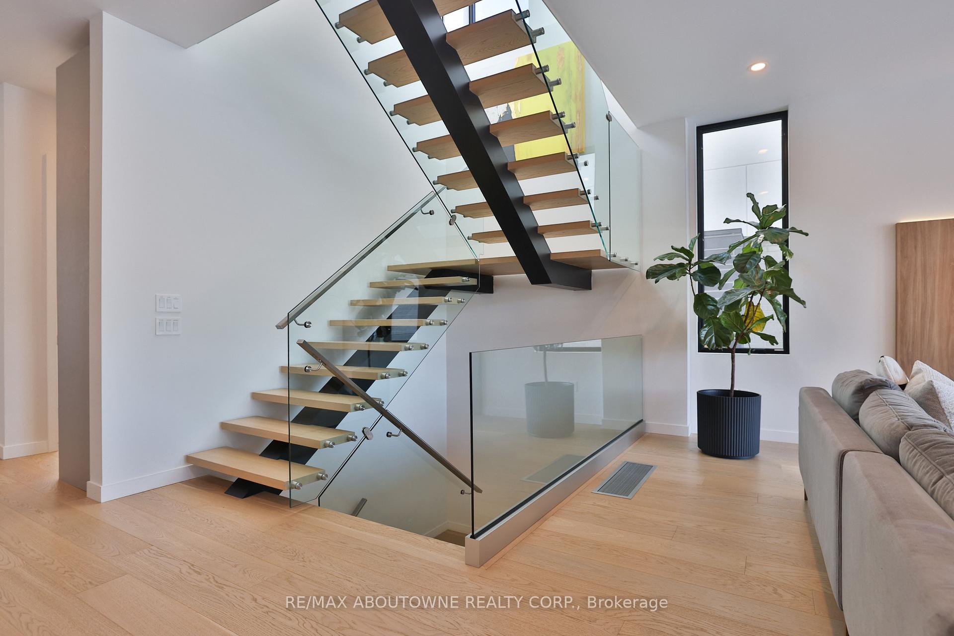 Photo 6 of 70 Upper Mount Albion Road, Hamilton, Stoney Creek Mountain — HOMEH