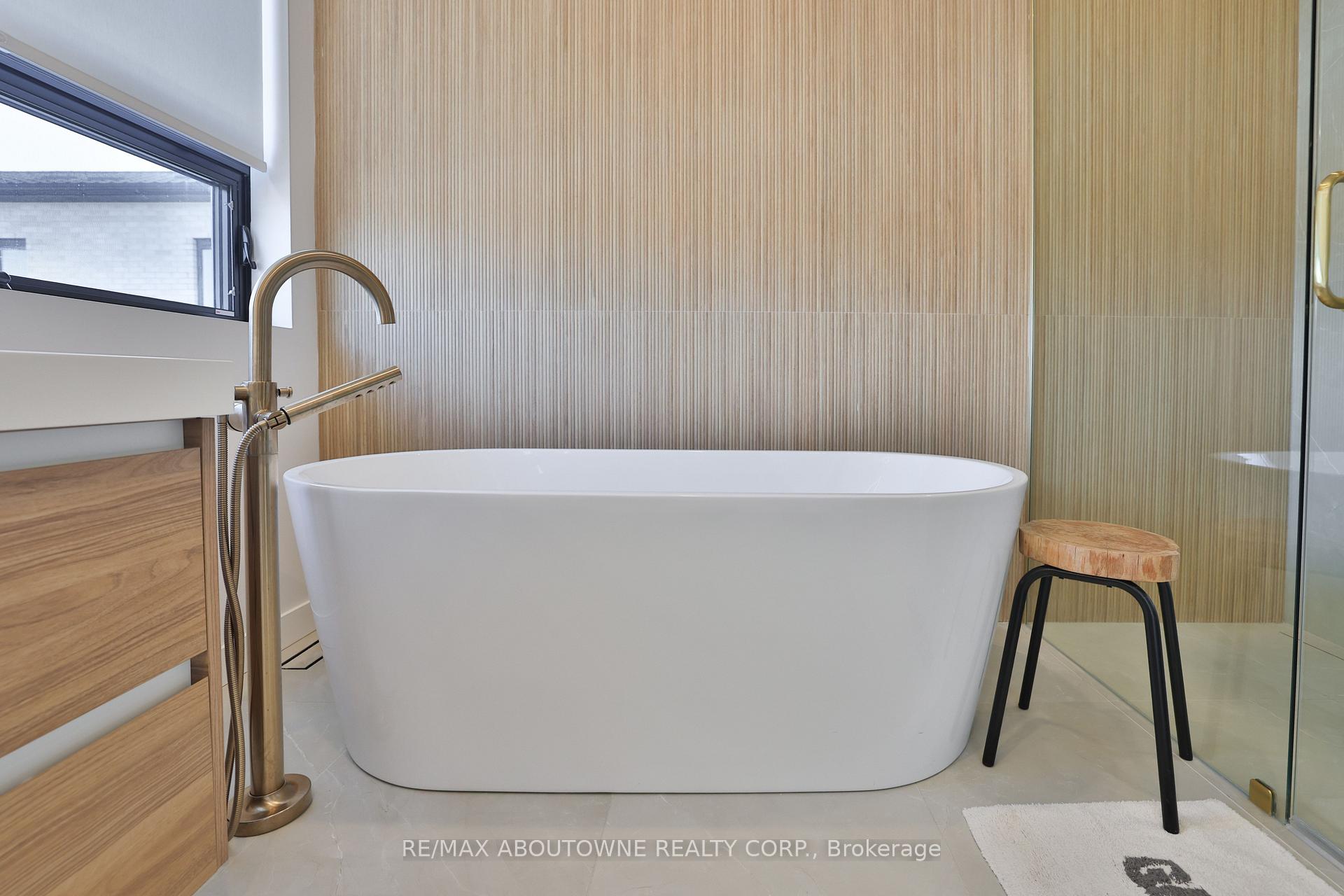Photo 20 of 70 Upper Mount Albion Road, Hamilton, Stoney Creek Mountain — HOMEH