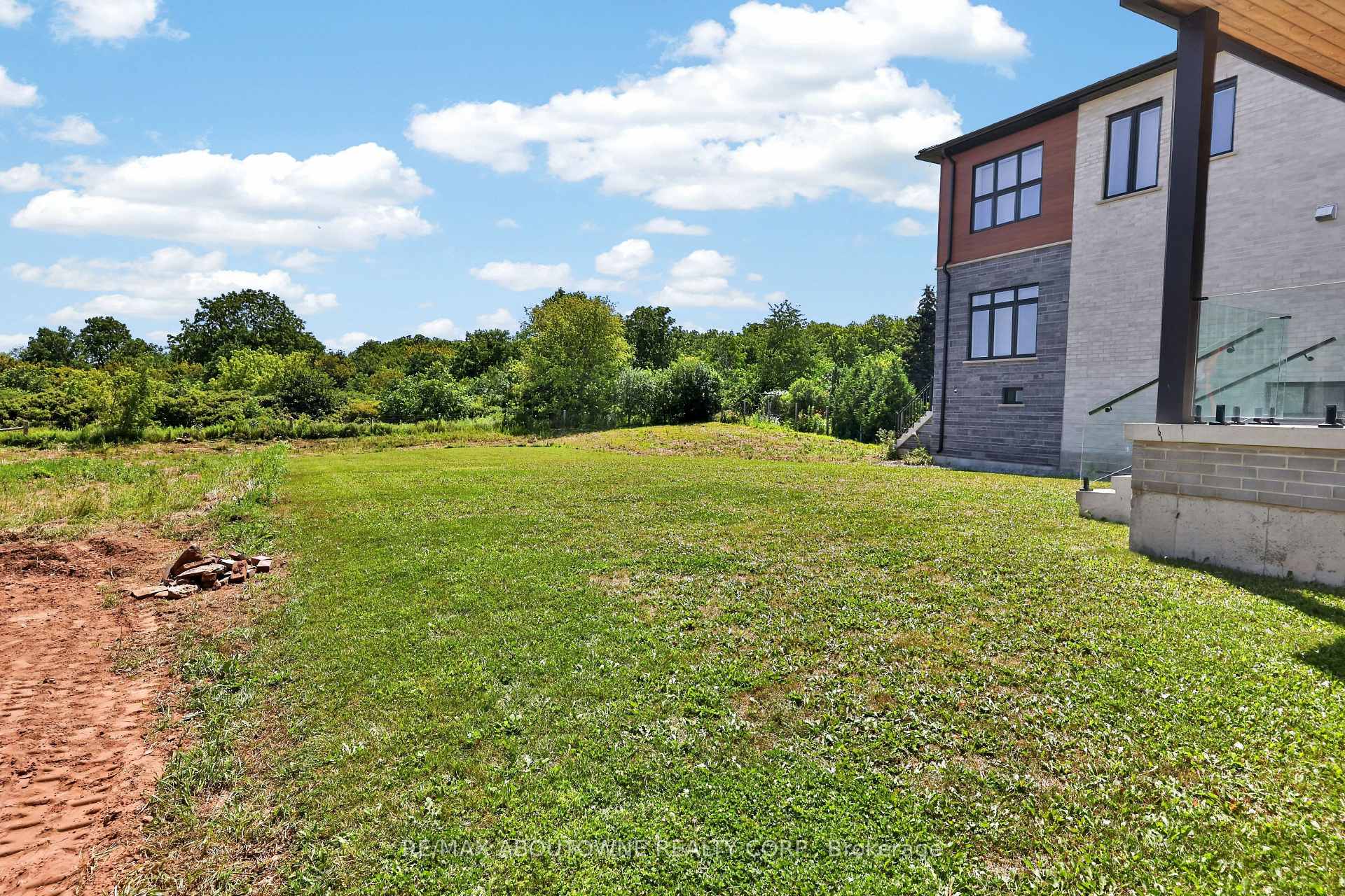 Photo 41 of 70 Upper Mount Albion Road, Hamilton, Stoney Creek Mountain — HOMEH