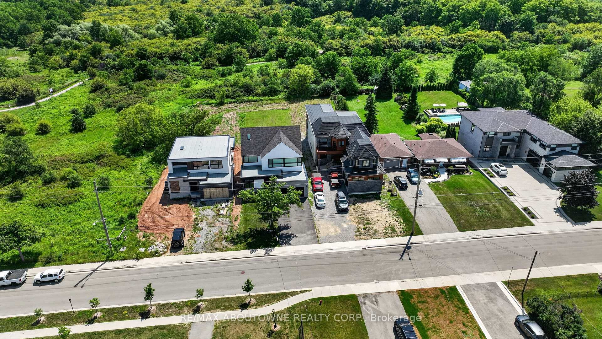 Photo 42 of 70 Upper Mount Albion Road, Hamilton, Stoney Creek Mountain — HOMEH