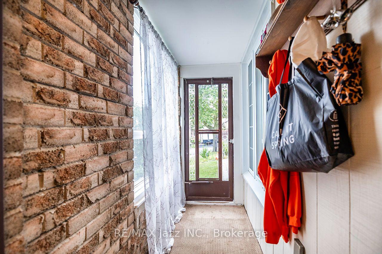 Photo 6 of 1305 Sunnybrae Crescent, Oshawa, Donevan — HOMEH