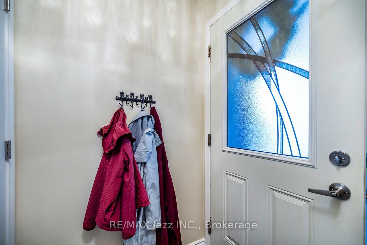 Photo 7 of 1305 Sunnybrae Crescent, Oshawa, Donevan — HOMEH