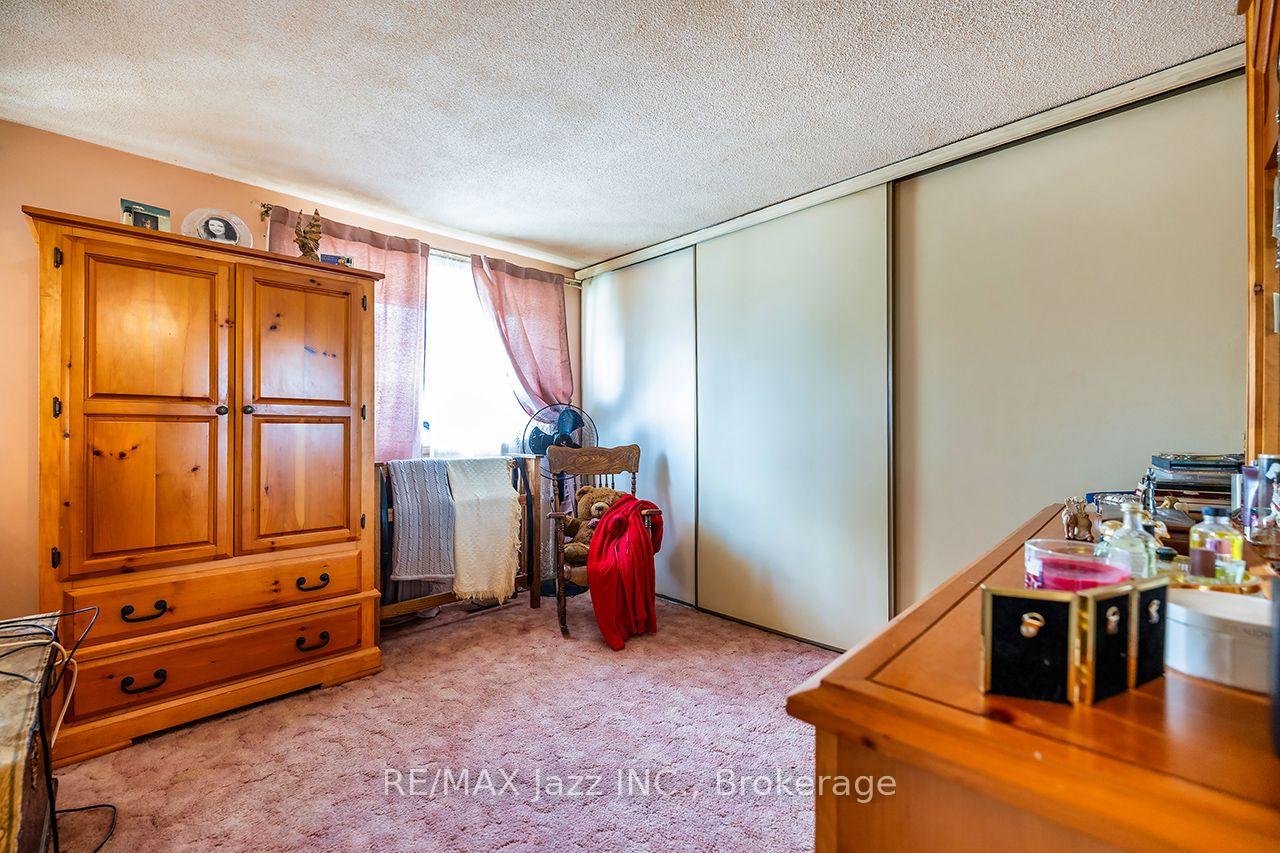 Photo 19 of 1305 Sunnybrae Crescent, Oshawa, Donevan — HOMEH