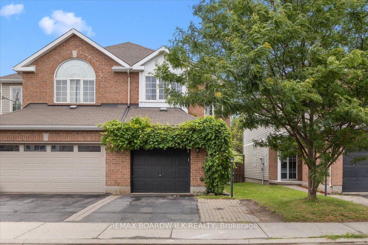 Photo 3 of 5 Gleeson Way, Ottawa, Barrhaven - Longfields — HOMEH