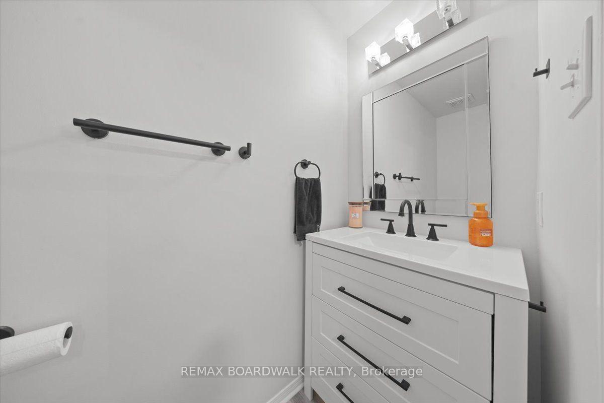 Photo 6 of 5 Gleeson Way, Ottawa, Barrhaven - Longfields — HOMEH