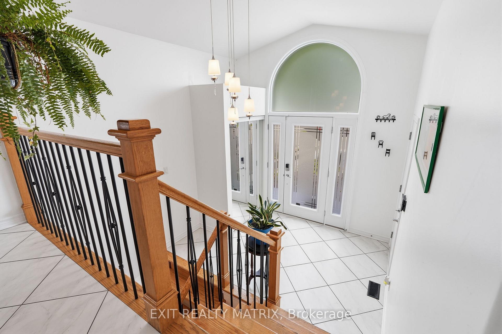 Photo 4 of 279 Stiver Street, Russell, Village of Russell — HOMEH