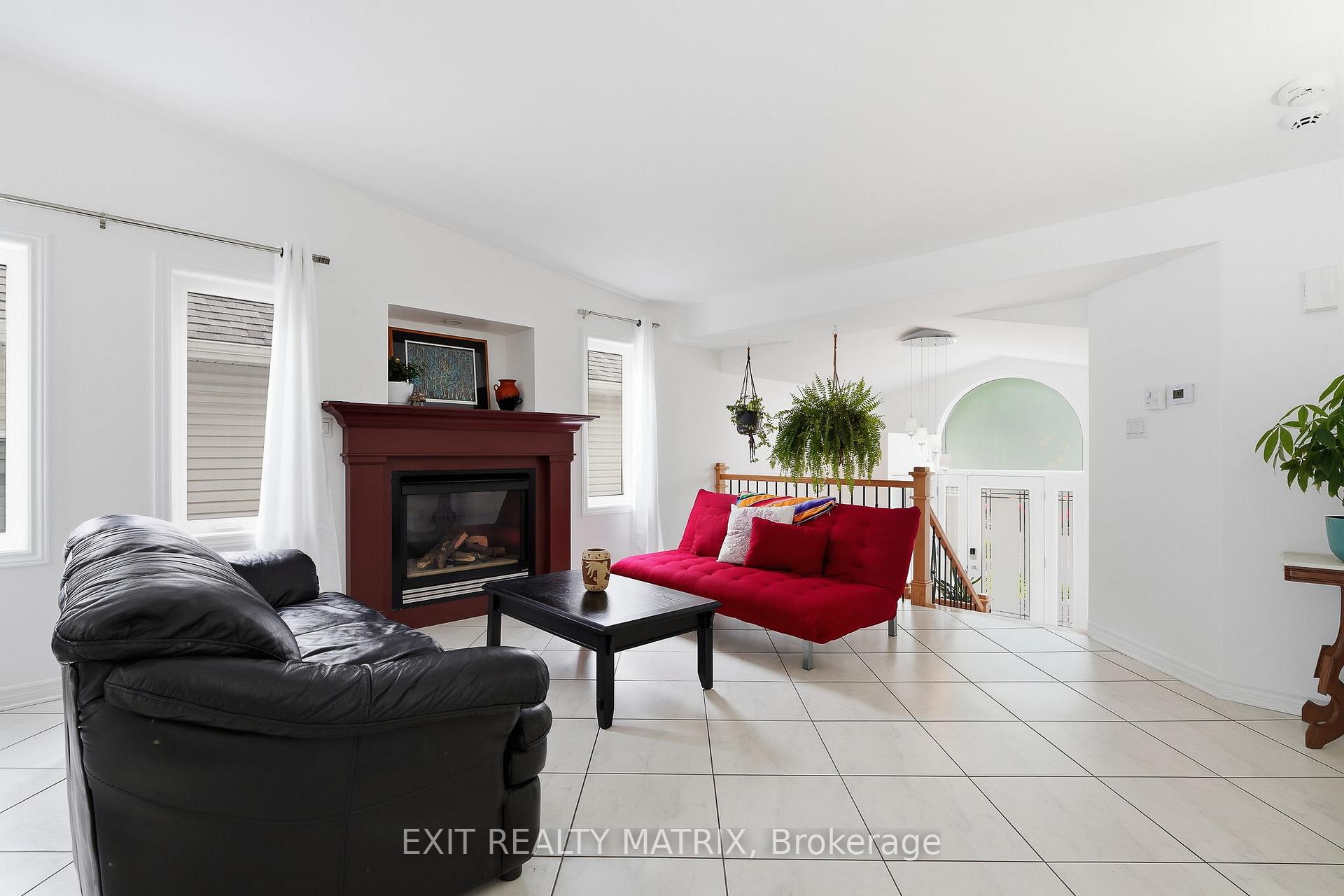 Photo 7 of 279 Stiver Street, Russell, Village of Russell — HOMEH