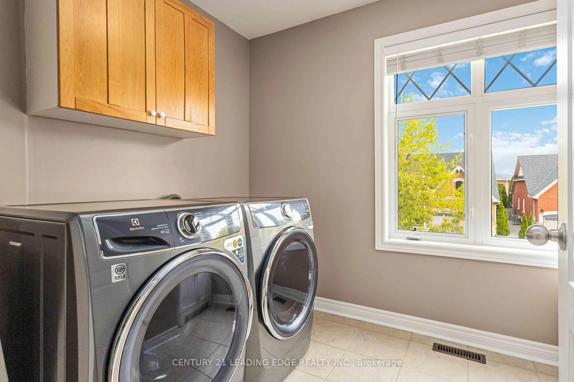 Photo 27 of 83 Joseph Street, Uxbridge — HOMEH