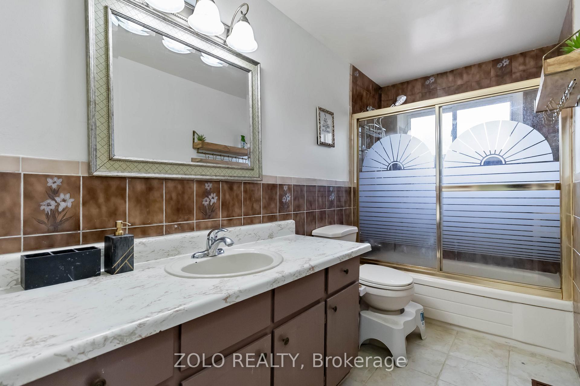 Photo 13 of 3387 Hannibal Rd, Burlington, Palmer — HOMEH