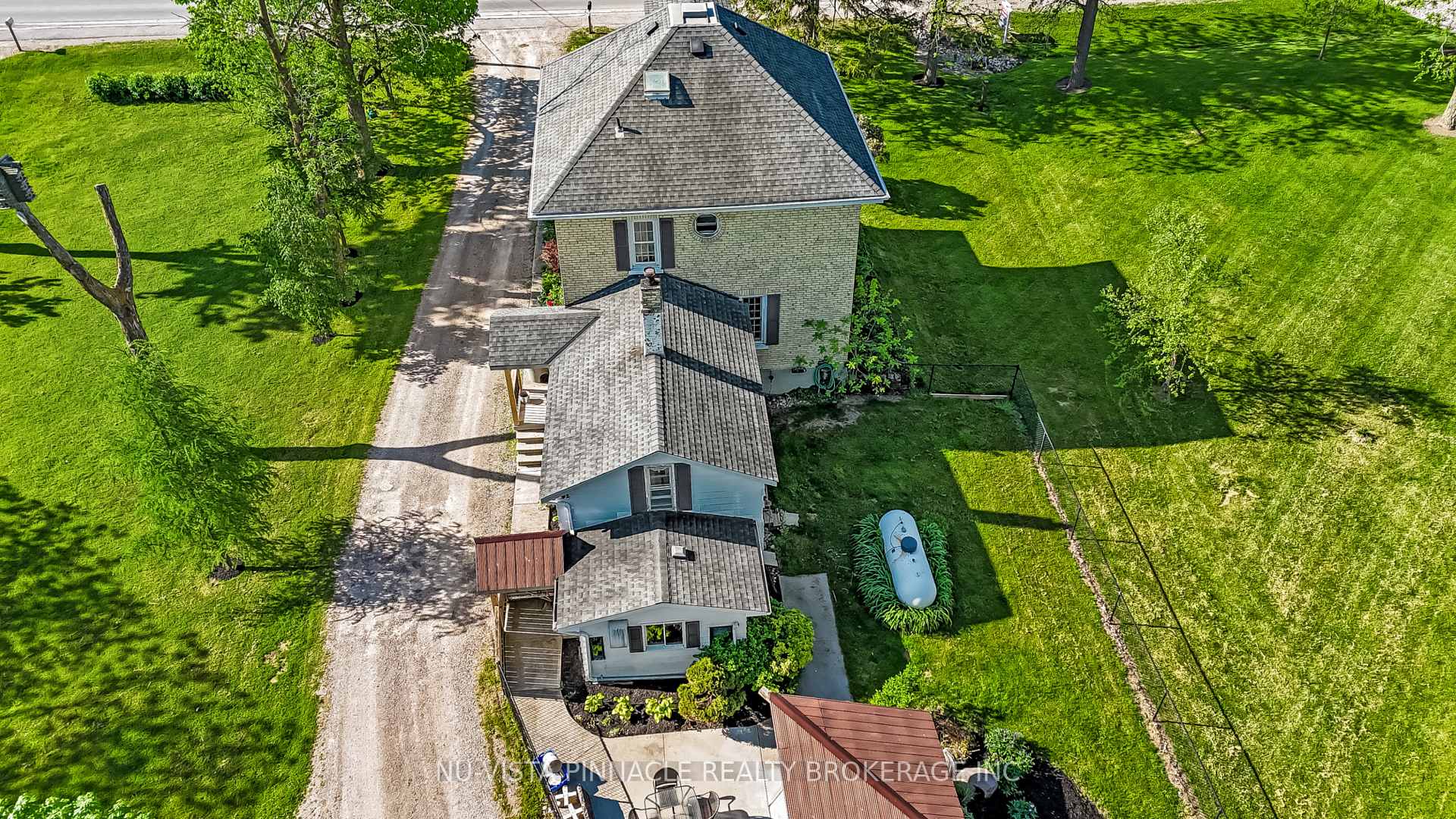 Photo 4 of 4378 Mcgillivray Drive W, North Middlesex, Brinsley — HOMEH