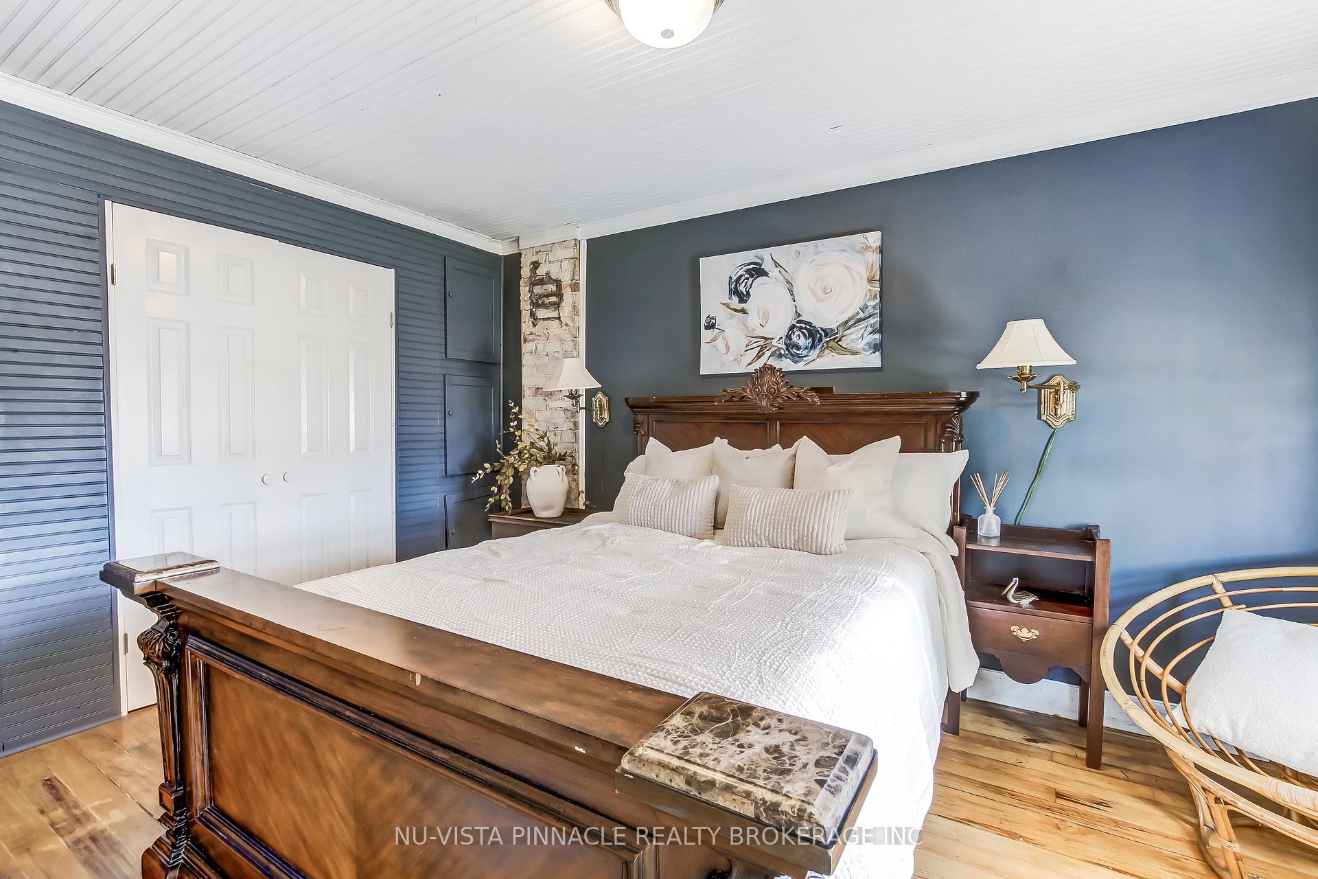 Photo 9 of 4378 Mcgillivray Drive W, North Middlesex, Brinsley — HOMEH