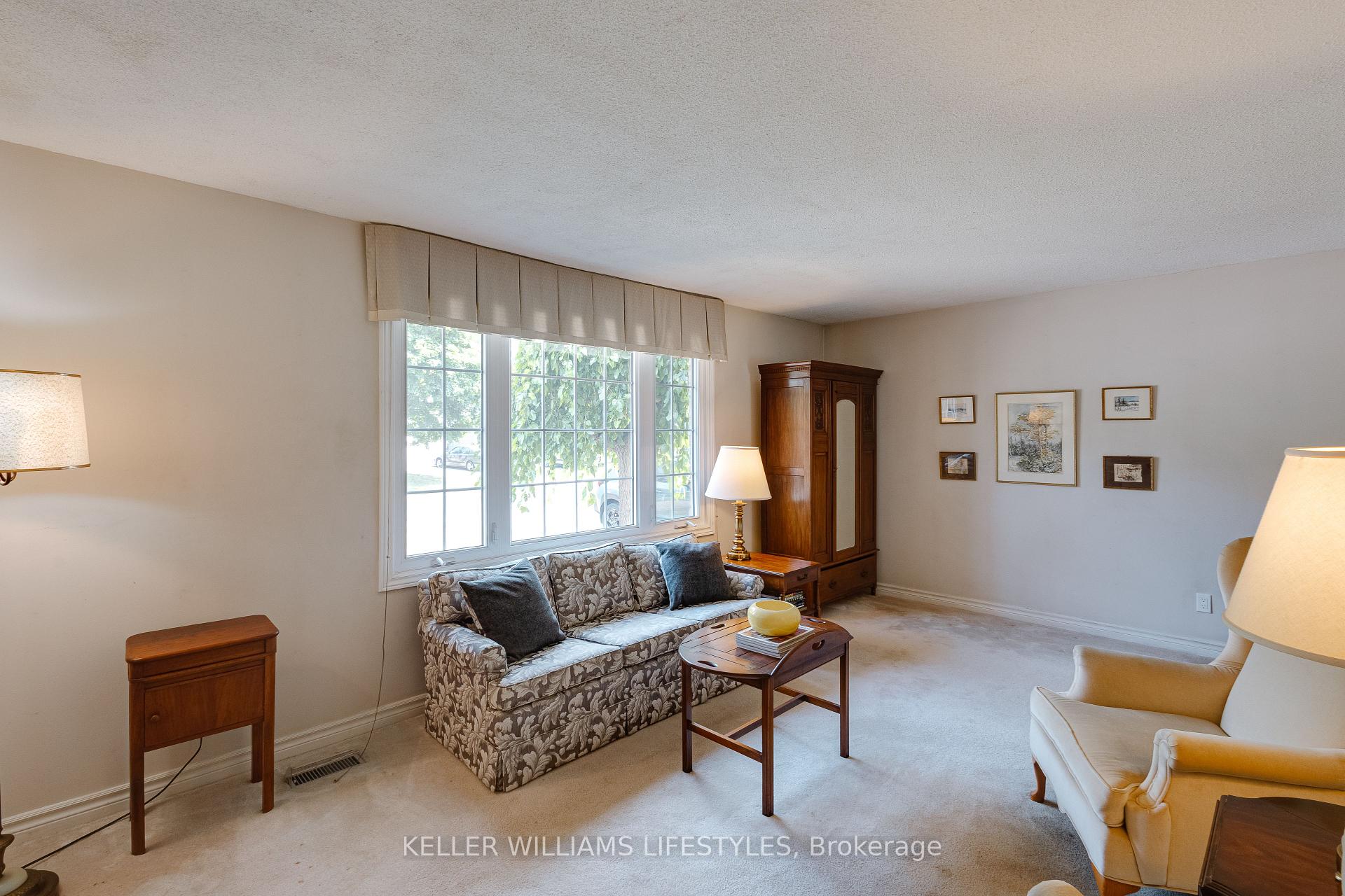 Photo 7 of 203 McMaster Court, London, South M — HOMEH