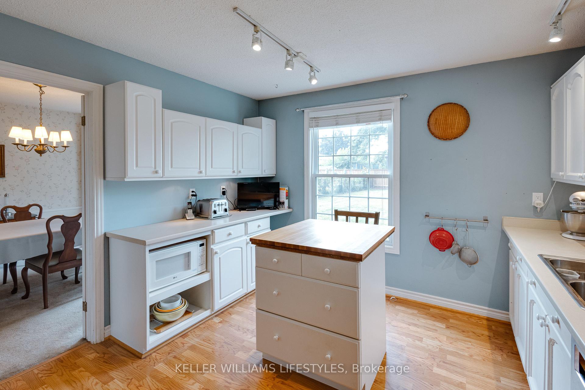 Photo 15 of 203 McMaster Court, London, South M — HOMEH