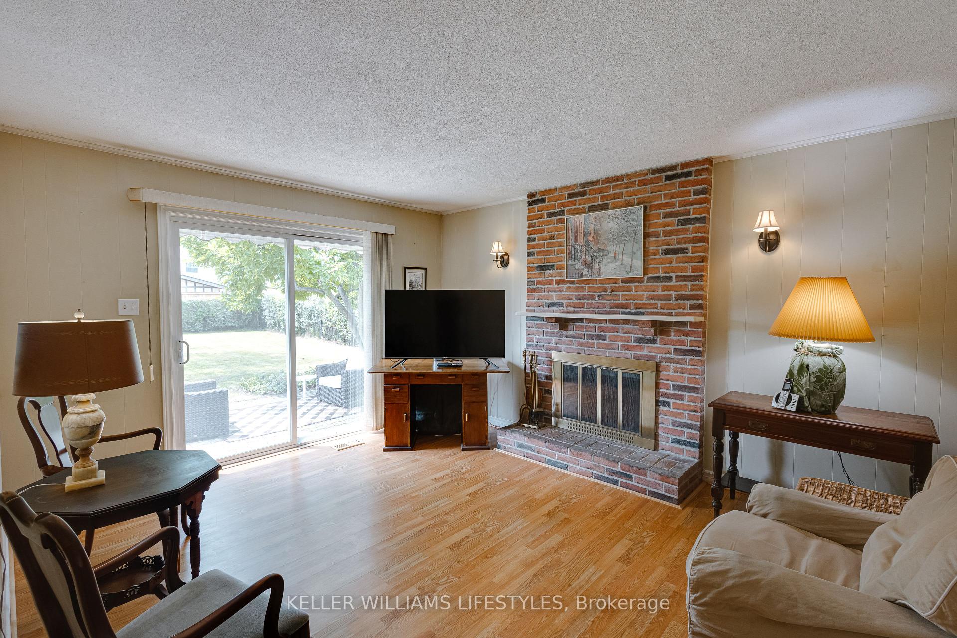 Photo 19 of 203 McMaster Court, London, South M — HOMEH