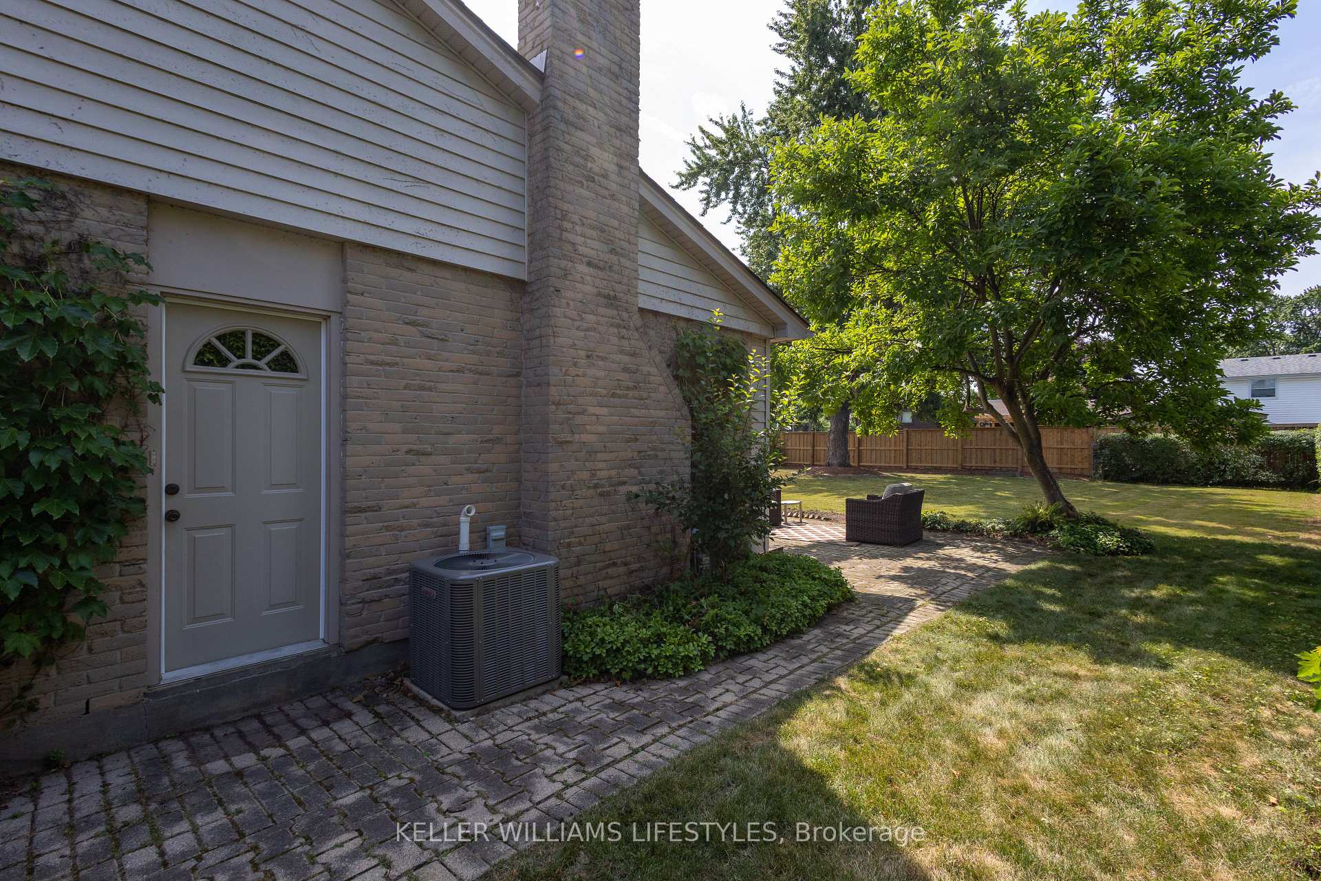 Photo 35 of 203 McMaster Court, London, South M — HOMEH