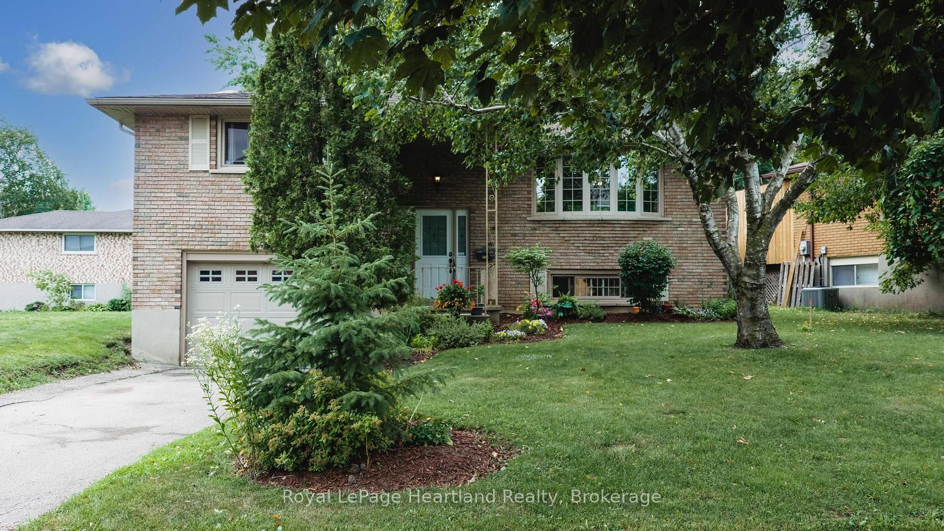 Photo of 223 Kemp Crescent