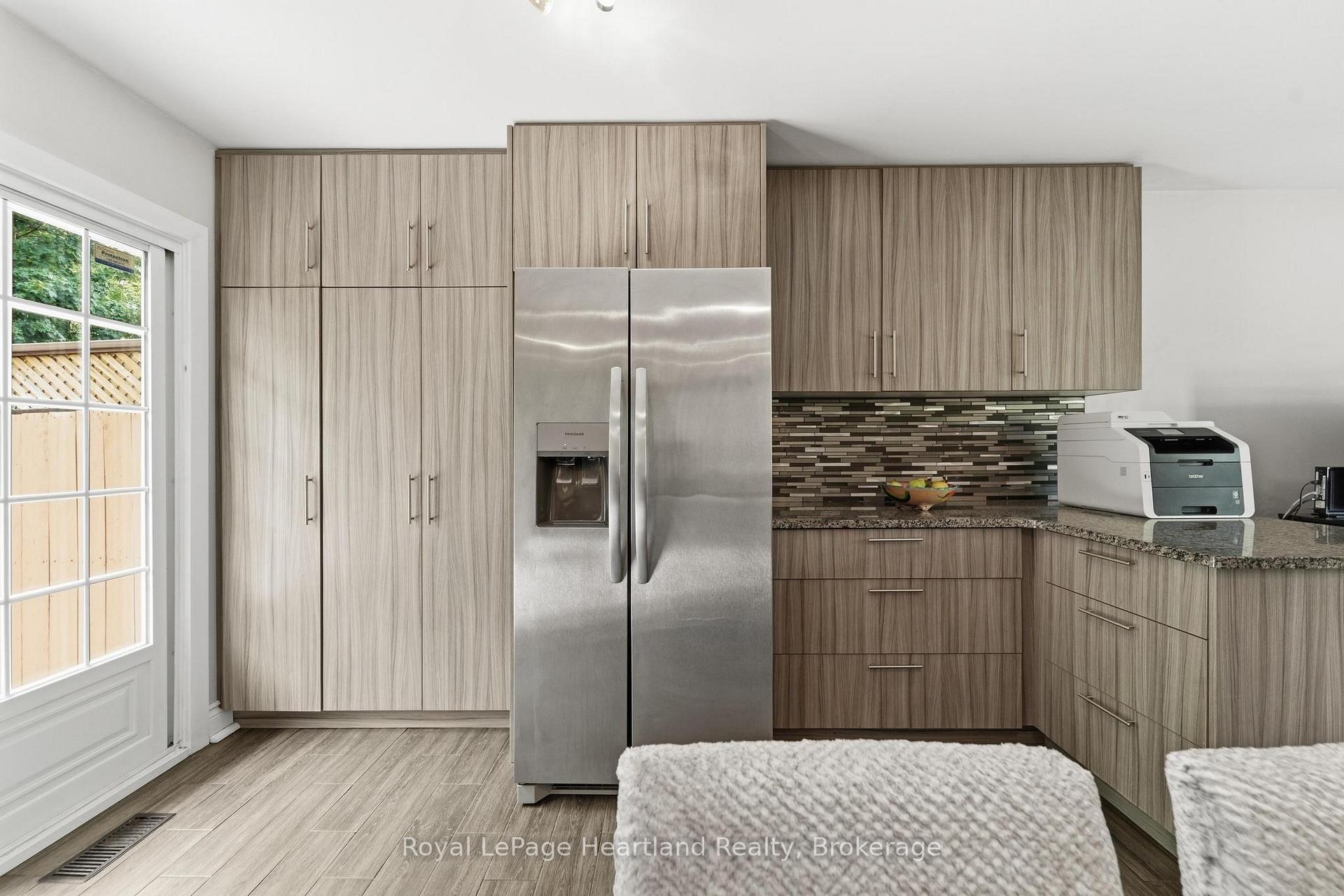 Photo 15 of 223 Kemp Crescent, Stratford — HOMEH