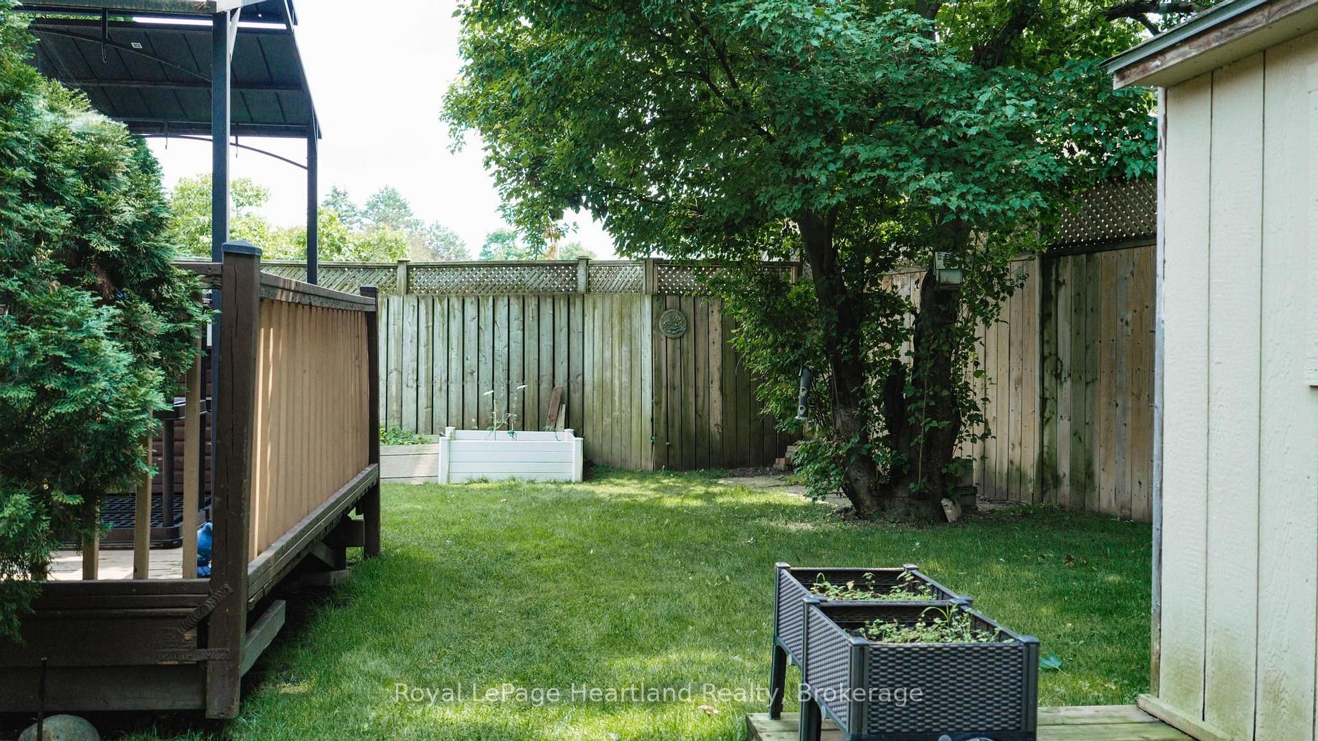Photo 36 of 223 Kemp Crescent, Stratford — HOMEH