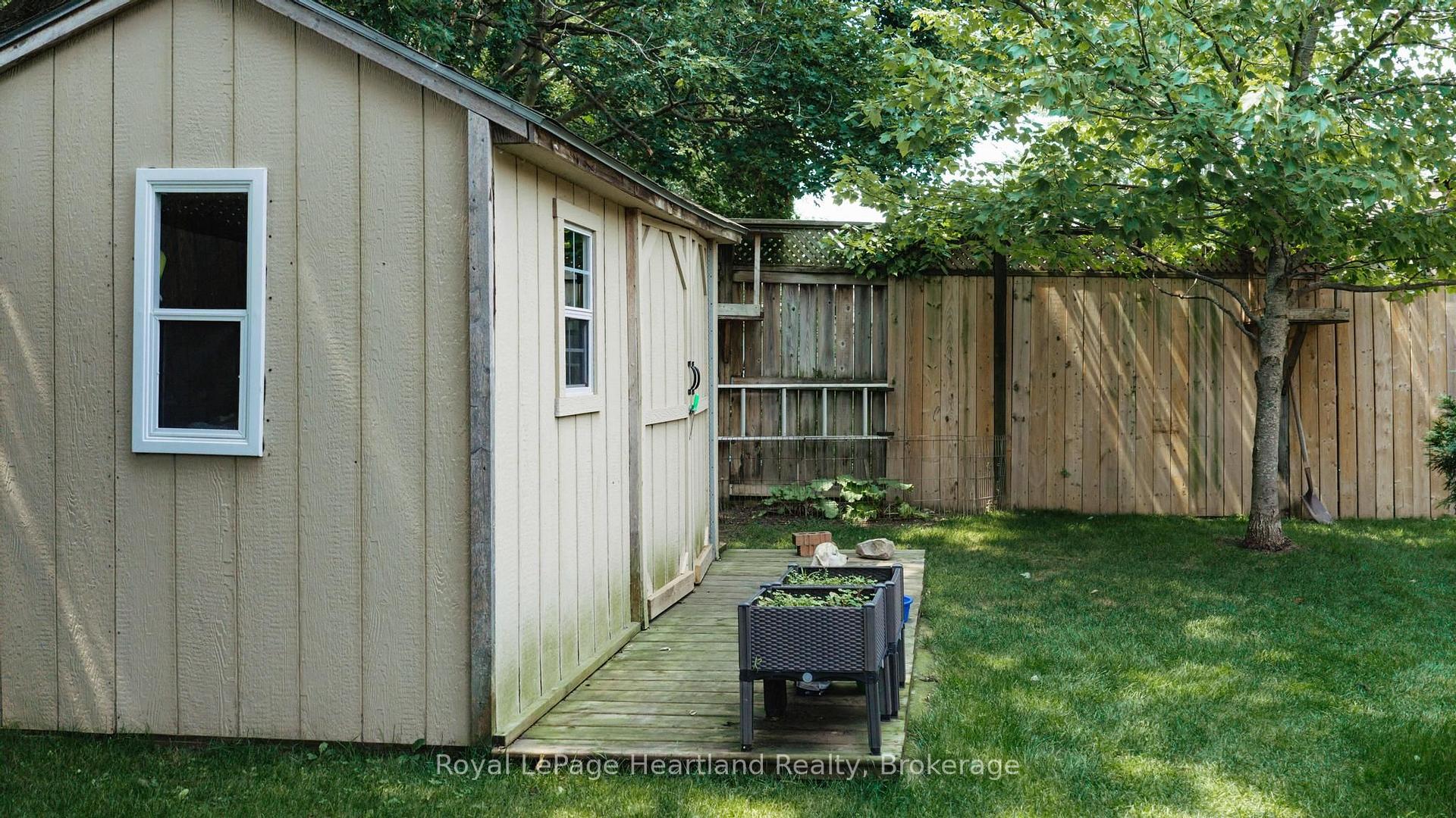 Photo 38 of 223 Kemp Crescent, Stratford — HOMEH