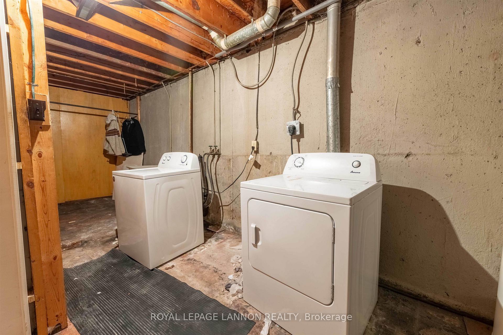 Photo 33 of 468 Heather Crescent, Thunder Bay, Green Acres — HOMEH