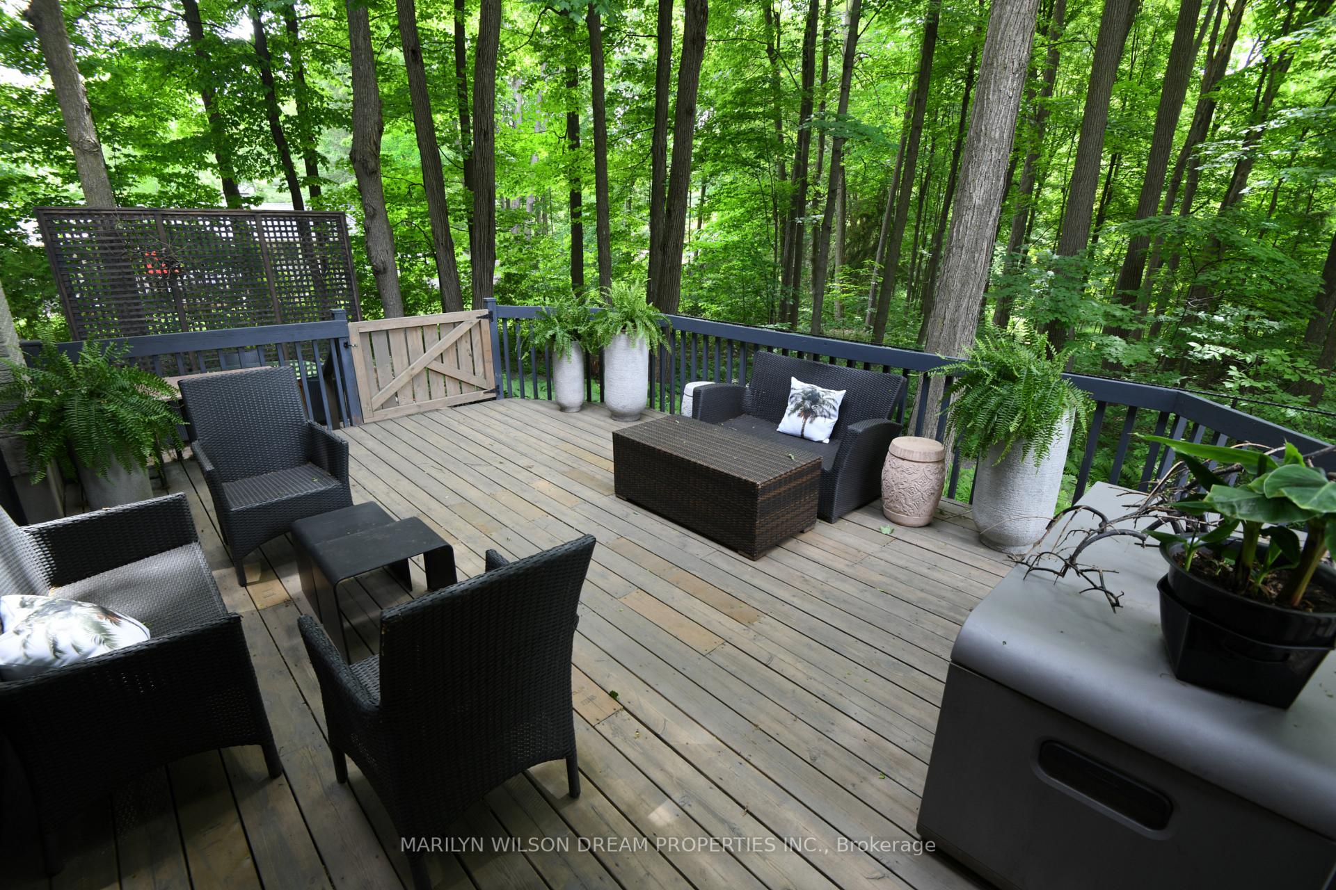 Photo 20 of 11 Burrows Road, Ottawa, Rothwell Heights — HOMEH