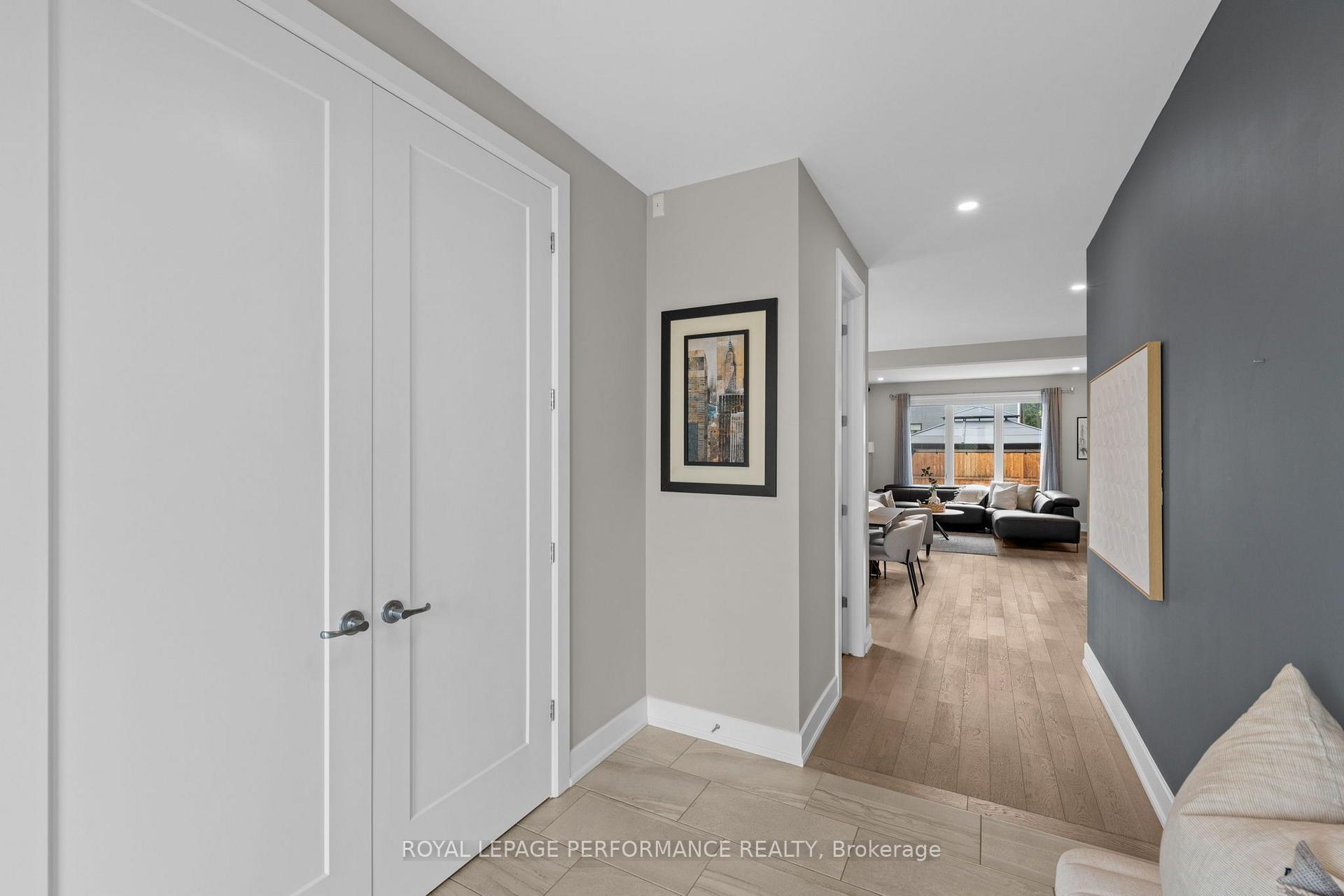 Photo 4 of 210 Spindrift Circle, Ottawa, Mahogany Community — HOMEH
