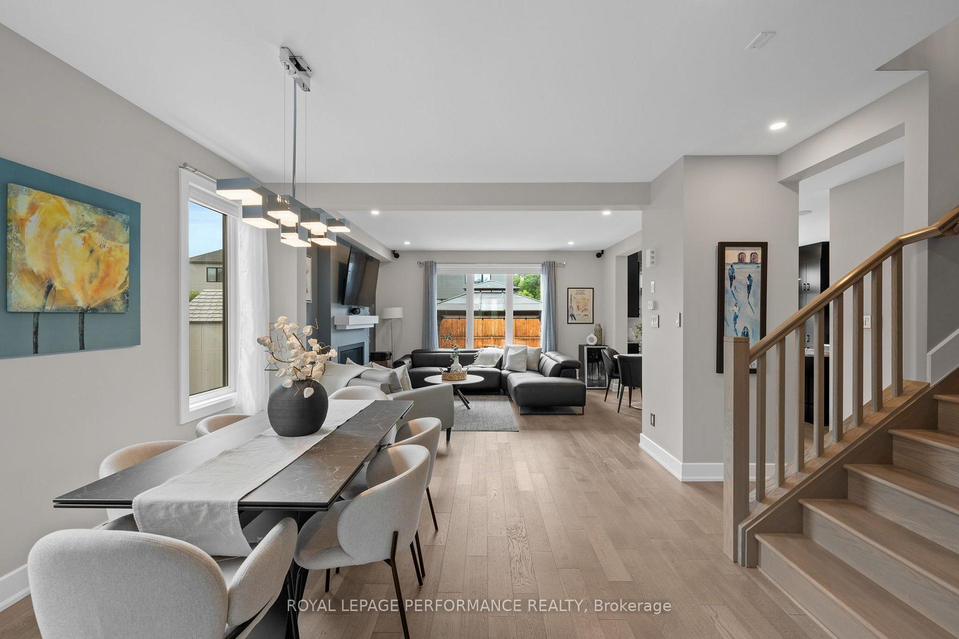 Photo 5 of 210 Spindrift Circle, Ottawa, Mahogany Community — HOMEH