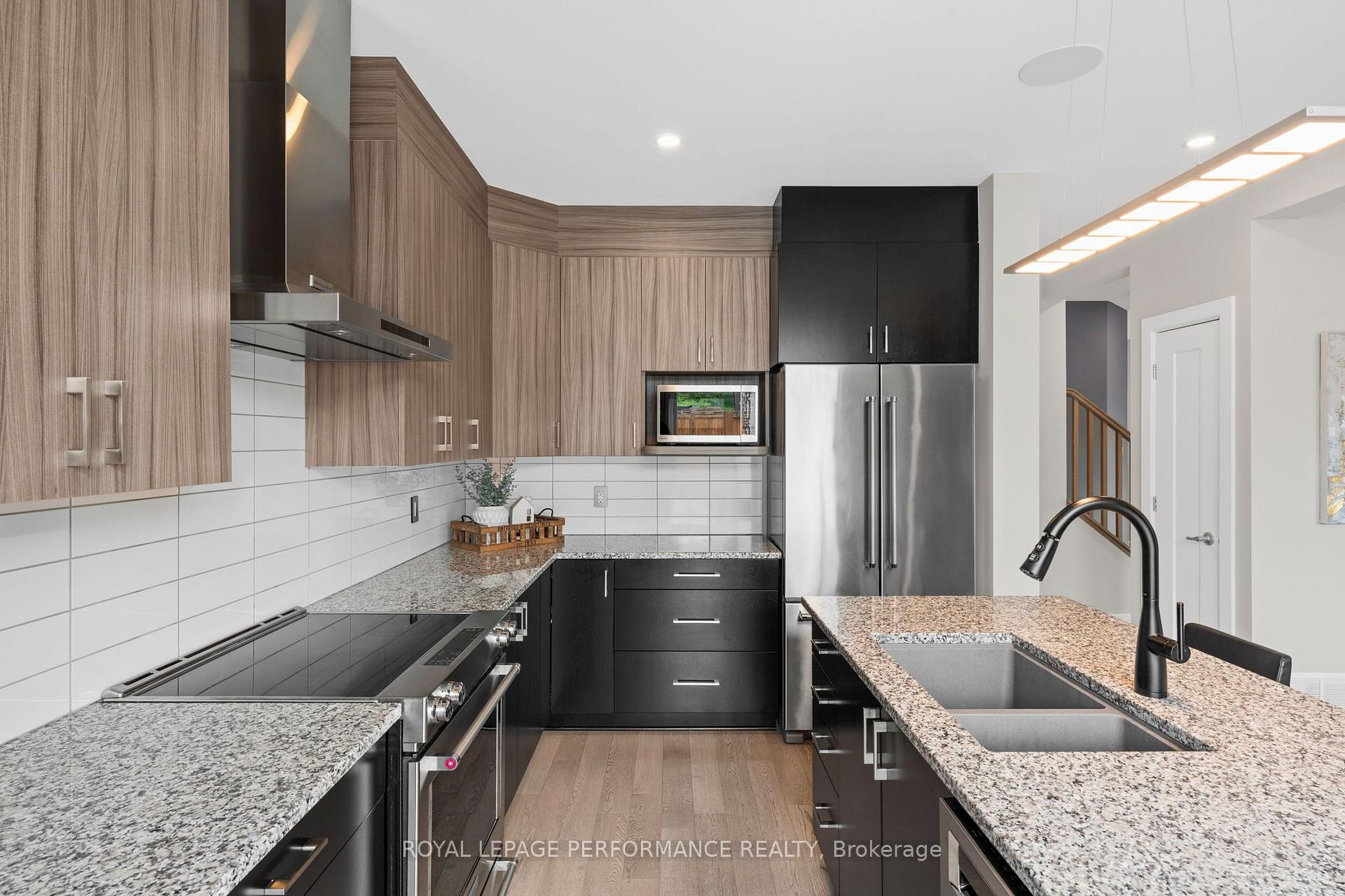 Photo 13 of 210 Spindrift Circle, Ottawa, Mahogany Community — HOMEH