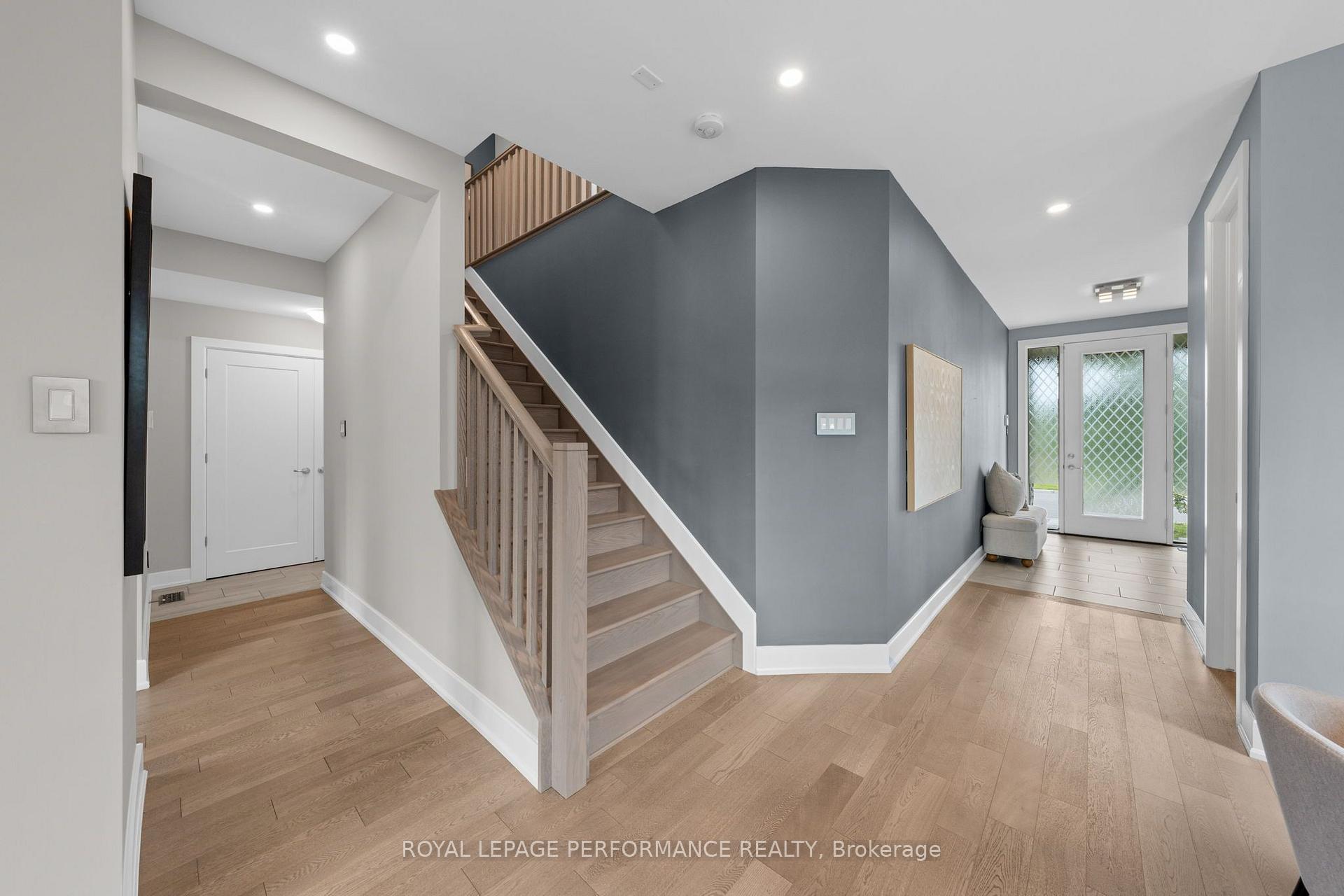 Photo 17 of 210 Spindrift Circle, Ottawa, Mahogany Community — HOMEH