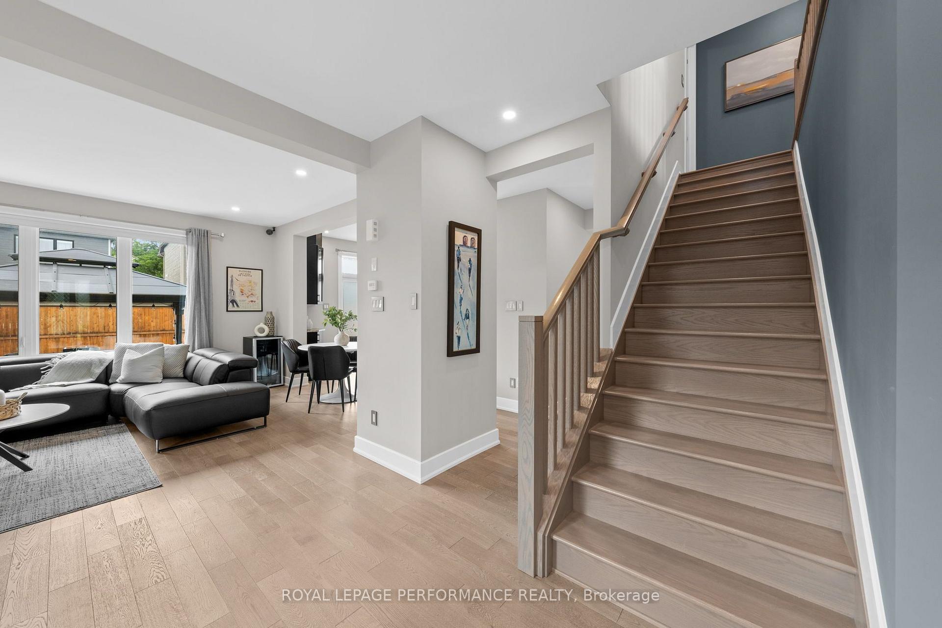 Photo 19 of 210 Spindrift Circle, Ottawa, Mahogany Community — HOMEH
