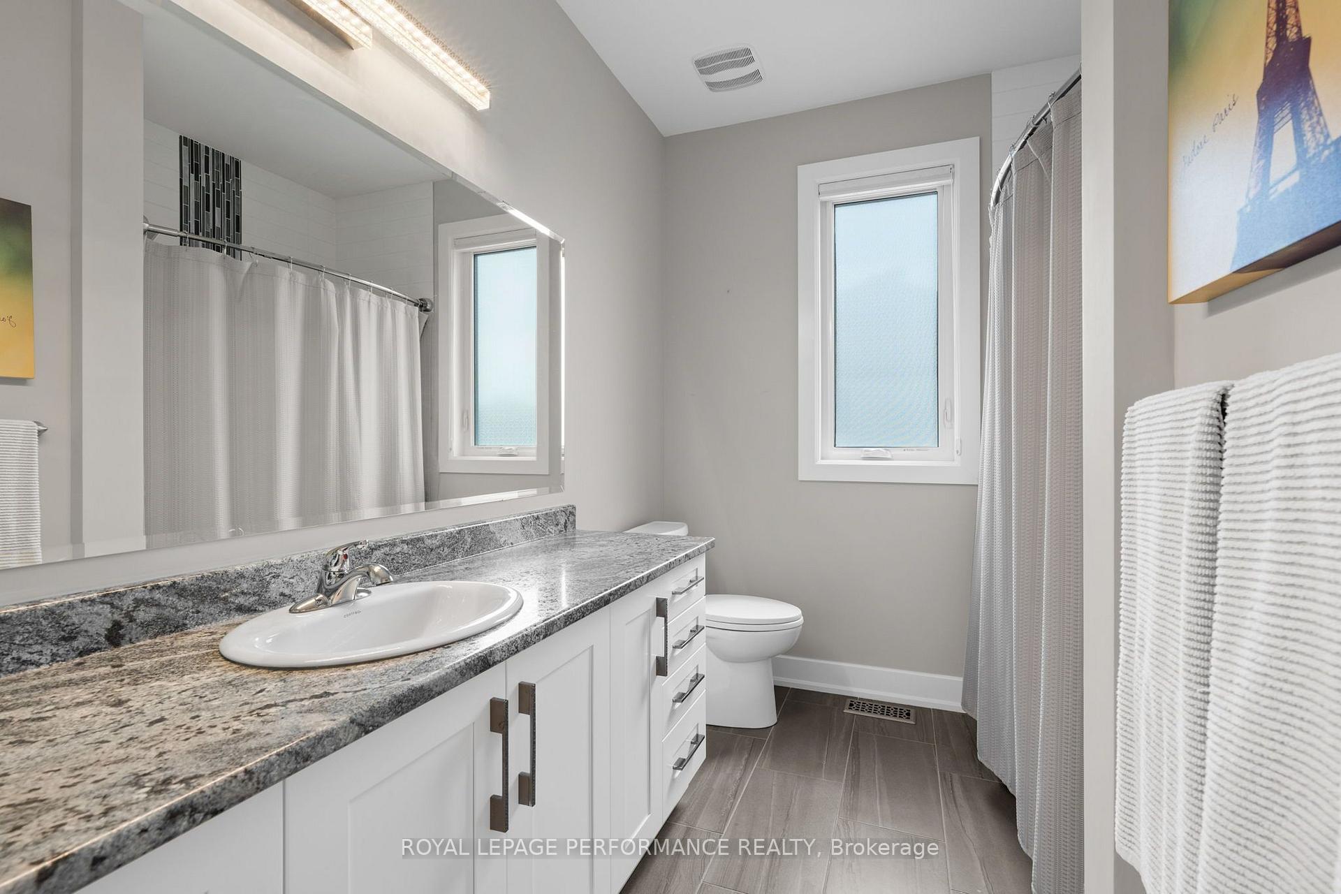 Photo 33 of 210 Spindrift Circle, Ottawa, Mahogany Community — HOMEH