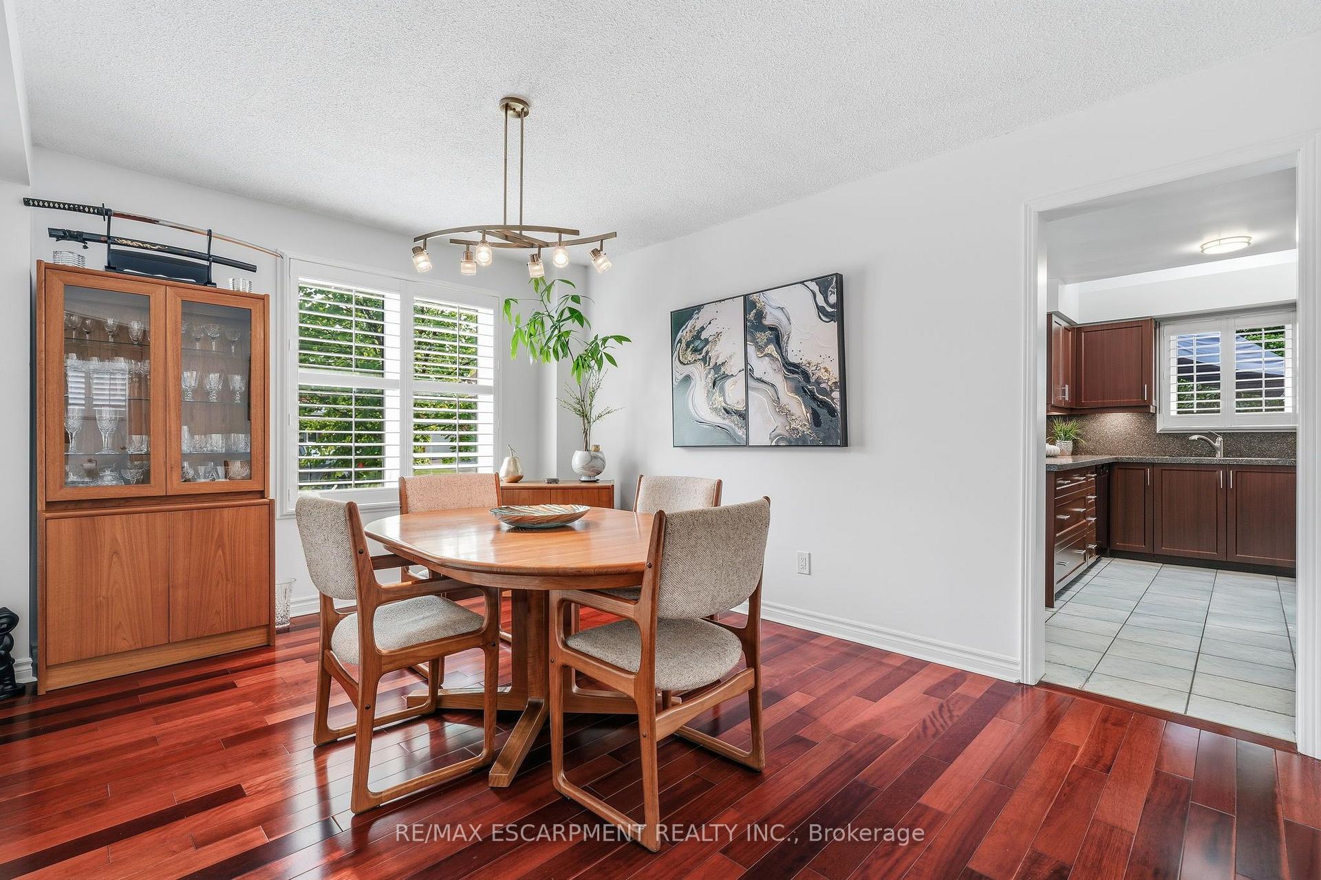 Photo 9 of 1154 Windrush Drive, Oakville, Glen Abbey — HOMEH