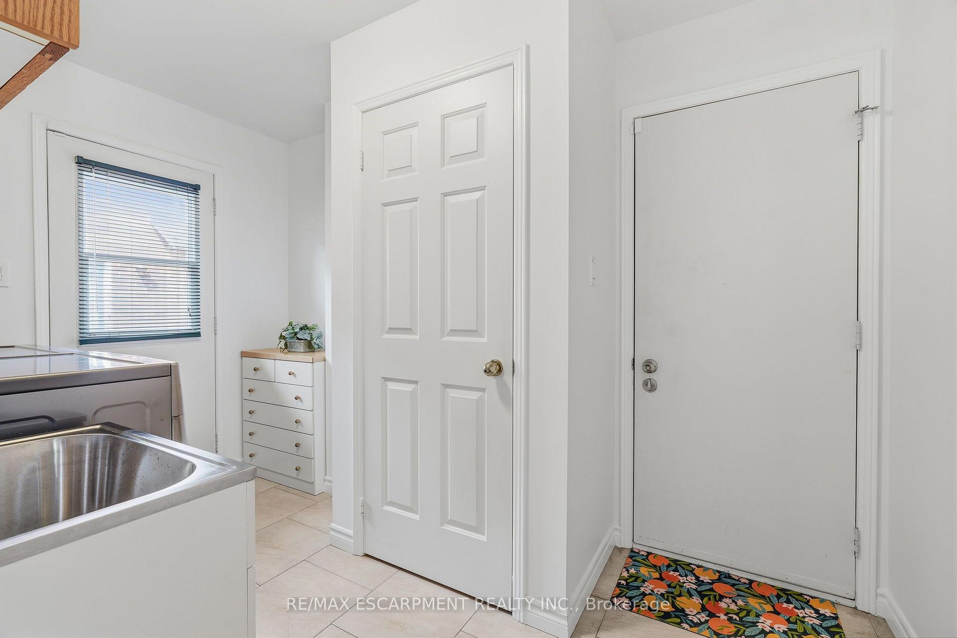 Photo 23 of 1154 Windrush Drive, Oakville, Glen Abbey — HOMEH