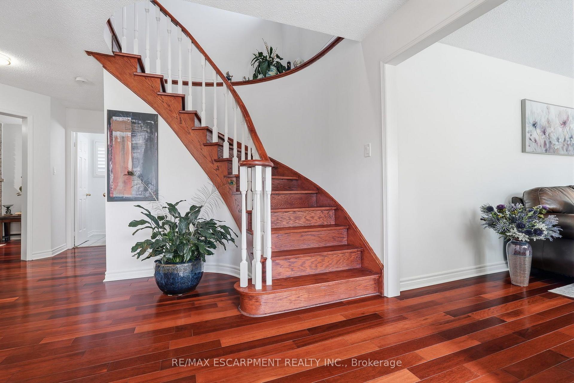 Photo 25 of 1154 Windrush Drive, Oakville, Glen Abbey — HOMEH
