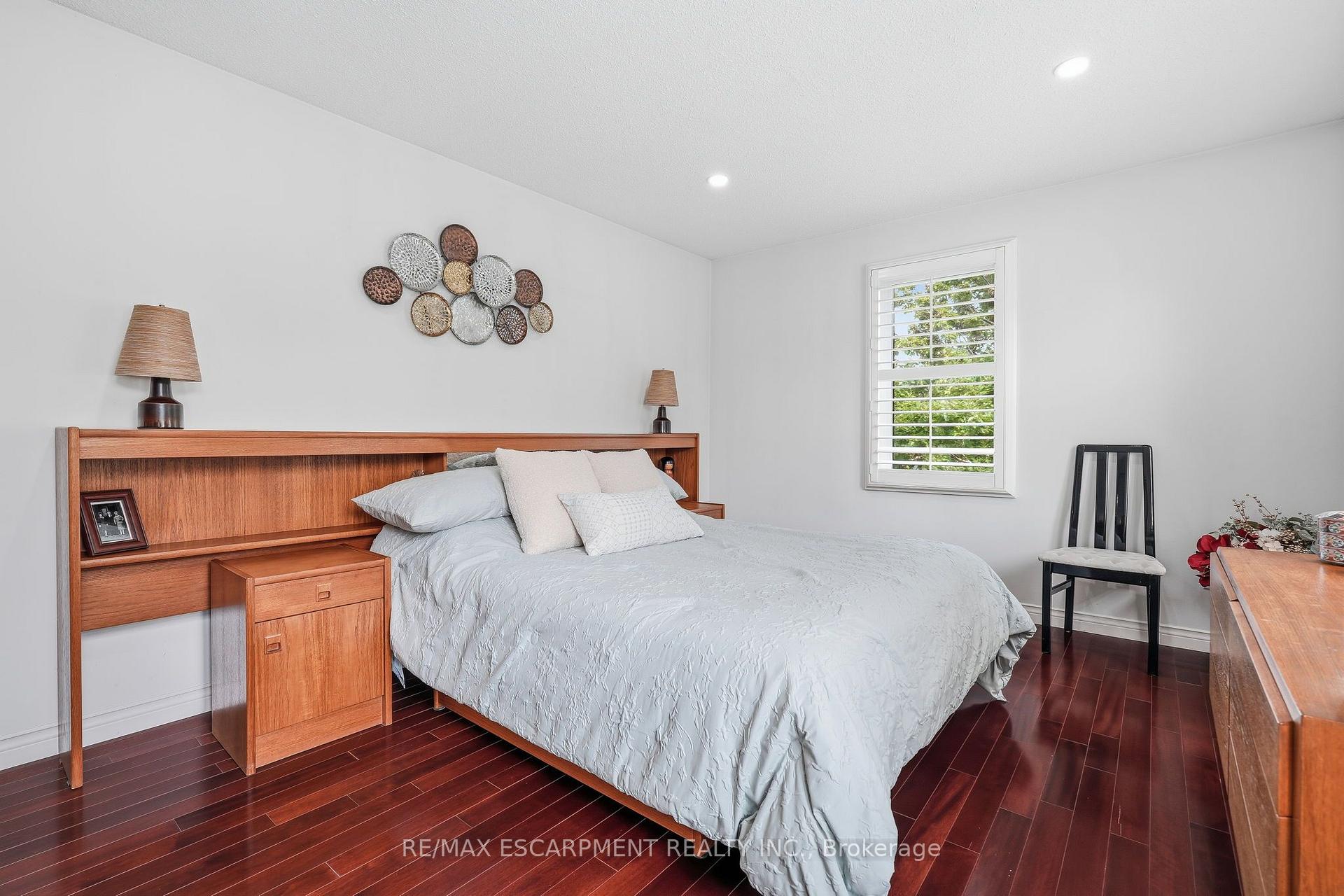 Photo 34 of 1154 Windrush Drive, Oakville, Glen Abbey — HOMEH