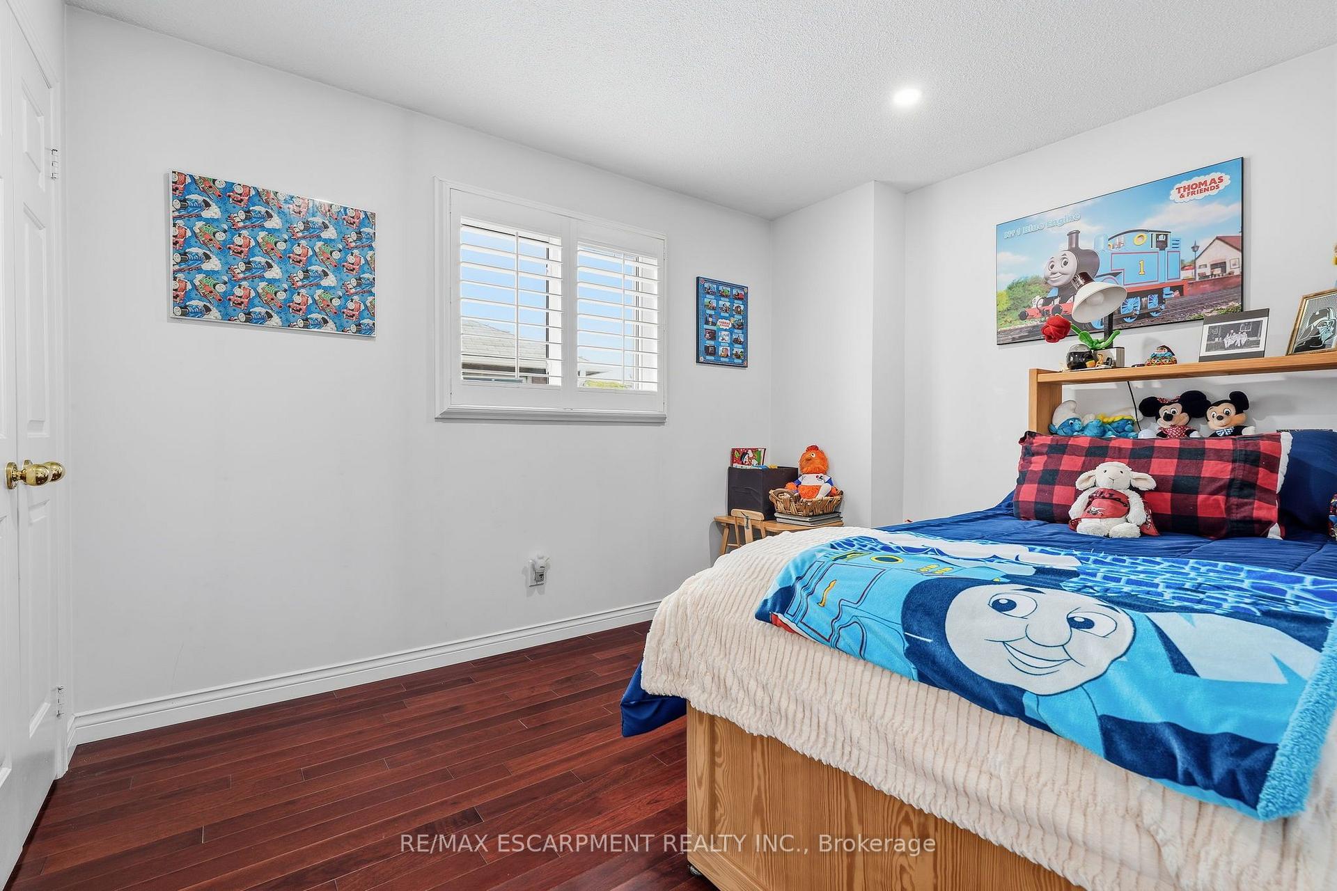 Photo 36 of 1154 Windrush Drive, Oakville, Glen Abbey — HOMEH