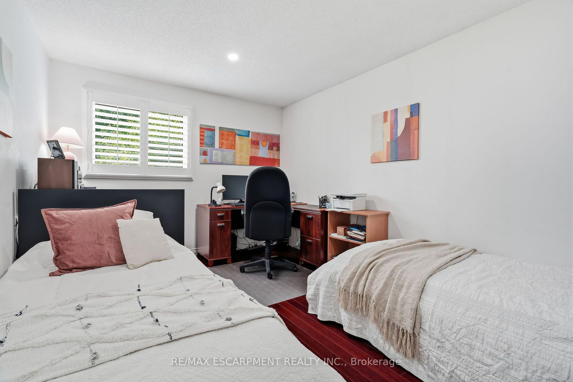Photo 38 of 1154 Windrush Drive, Oakville, Glen Abbey — HOMEH