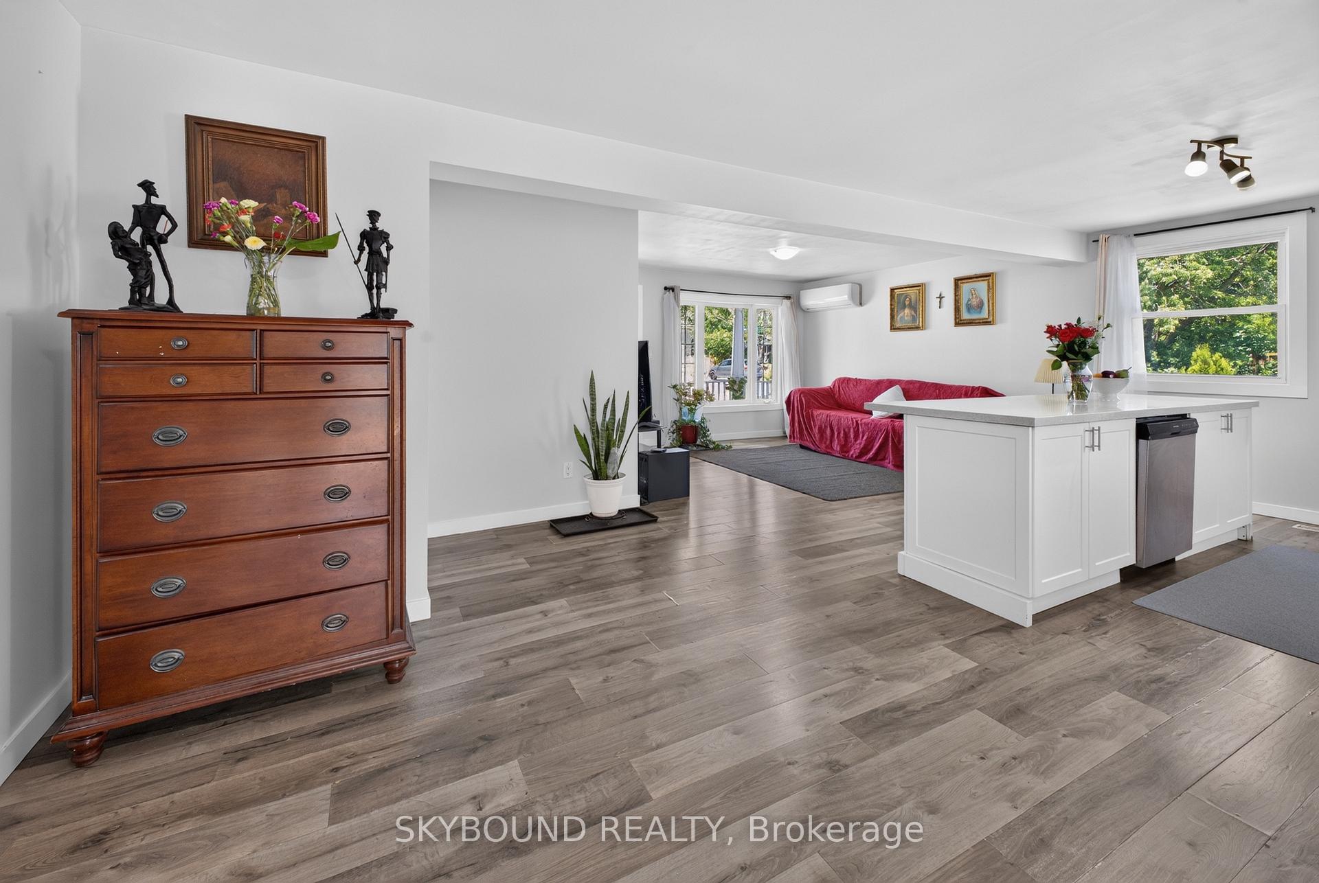 Photo 12 of 49 Powerview Avenue, St. Catharines, Western Hill — HOMEH