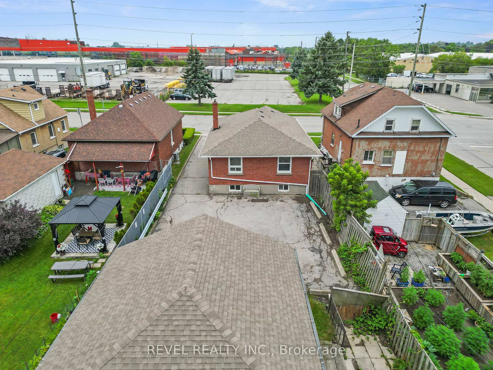 Photo 5 of 863 Ritson Road S, Oshawa, Lakeview — HOMEH