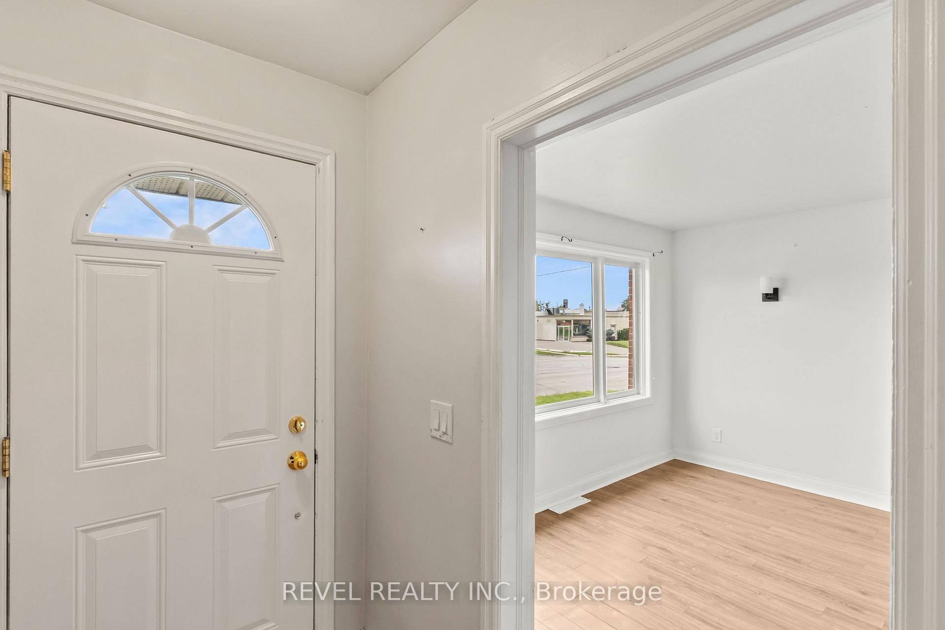 Photo 7 of 863 Ritson Road S, Oshawa, Lakeview — HOMEH