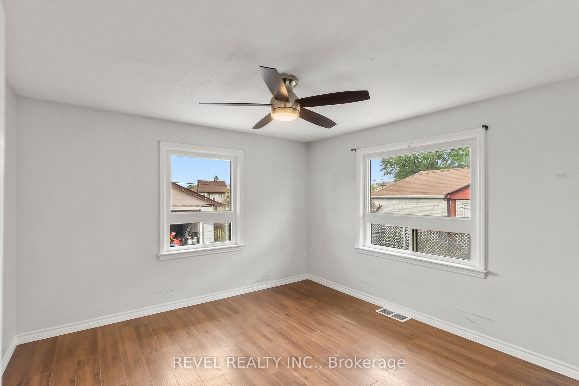 Photo 16 of 863 Ritson Road S, Oshawa, Lakeview — HOMEH