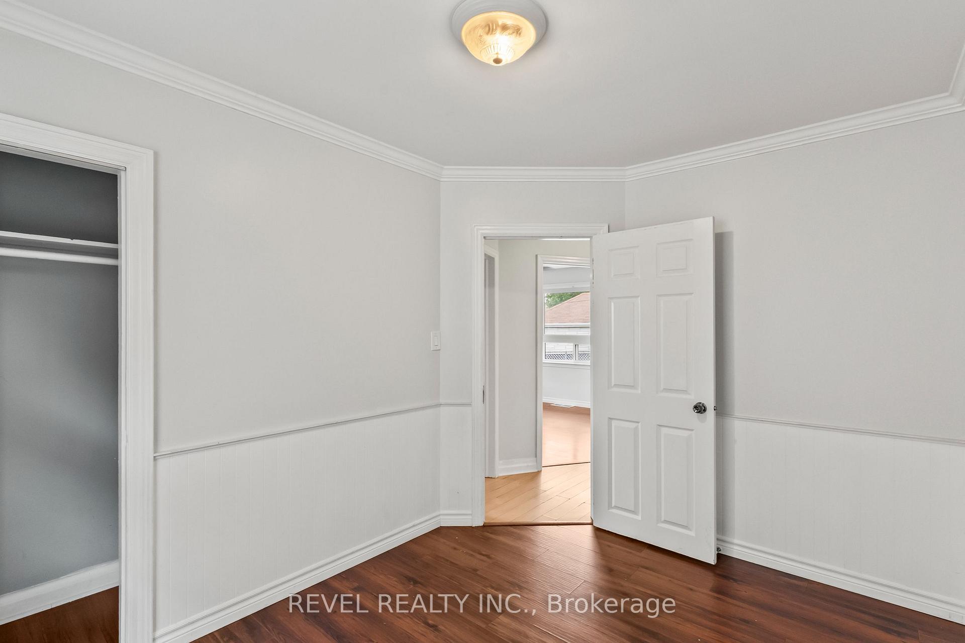 Photo 19 of 863 Ritson Road S, Oshawa, Lakeview — HOMEH