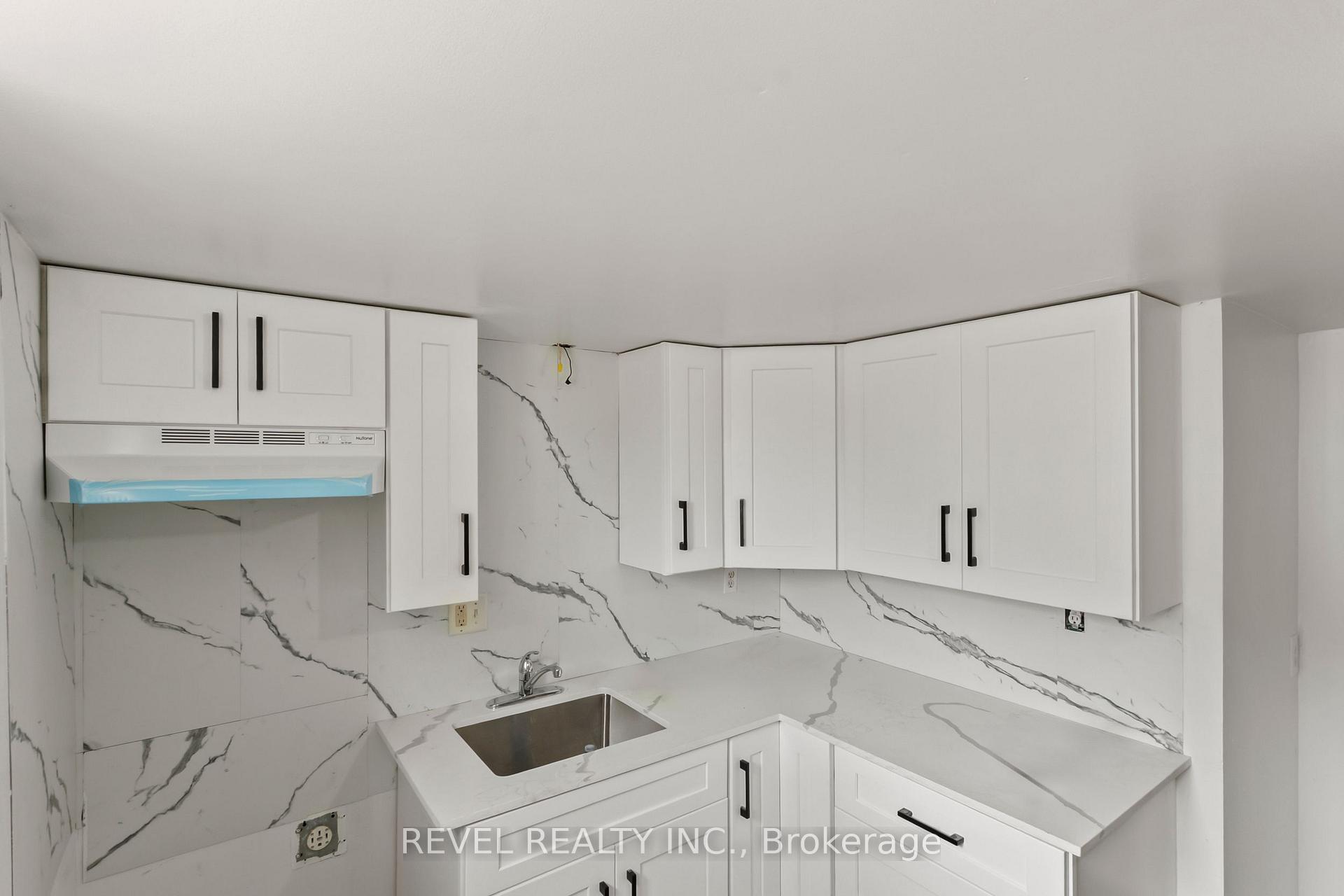 Photo 25 of 863 Ritson Road S, Oshawa, Lakeview — HOMEH
